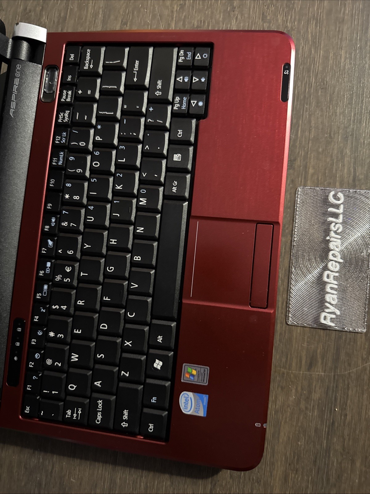 Acer Aspire One KAV10 Intel 1GB RAM 160GB Vintage Laptop Win XP