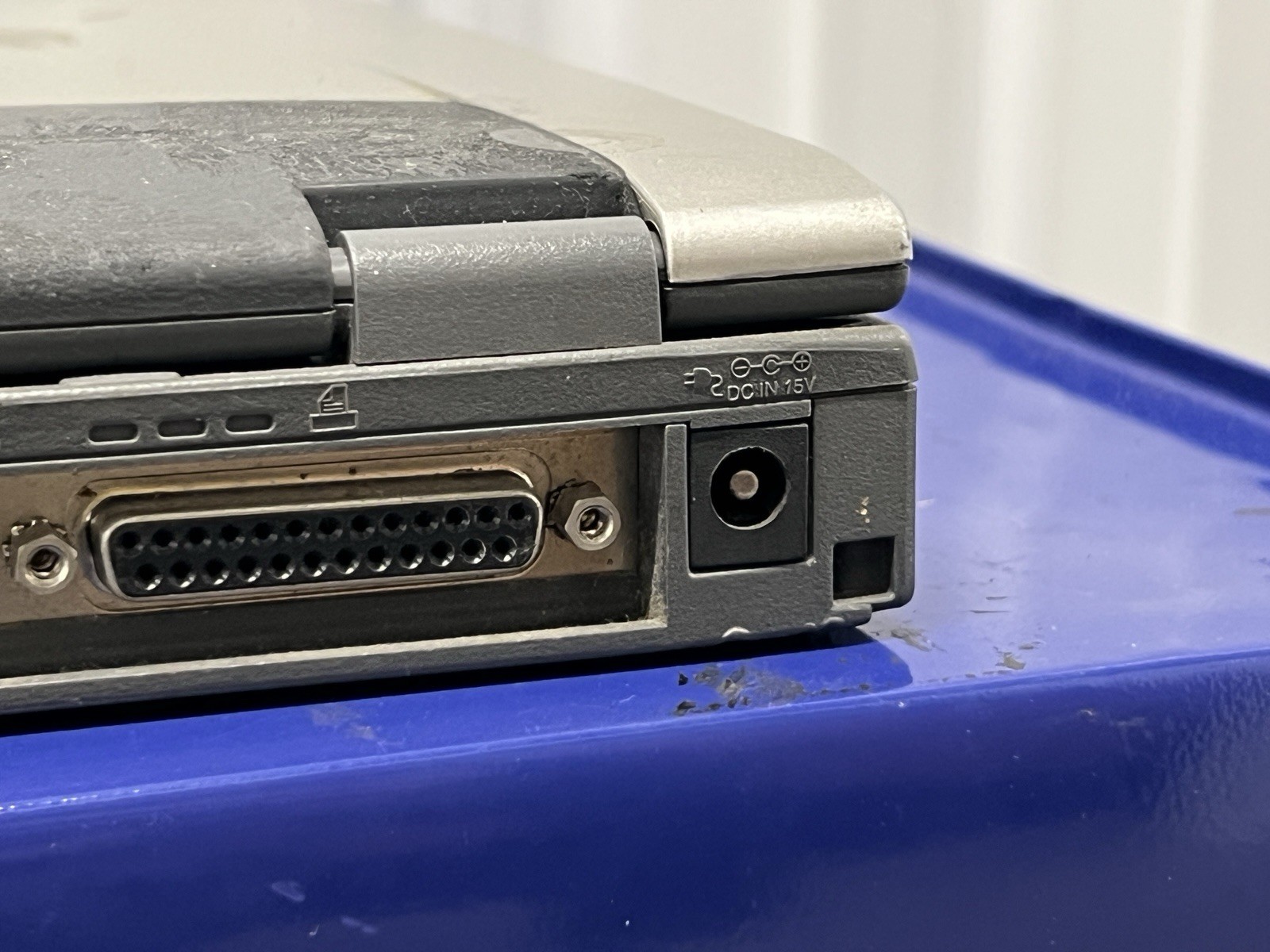 Toshiba Tecra 8100 14.1″ Pentium III Laptop – For Parts Untested