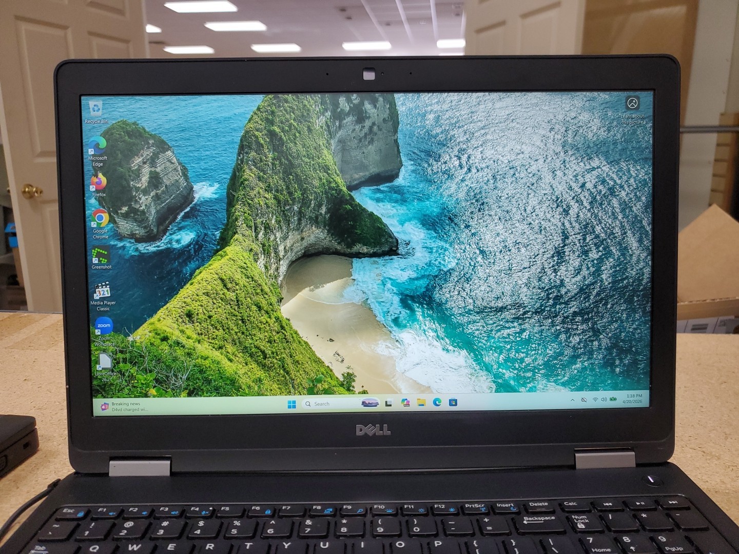Dell Latitude E5570 15.6″ (500g SSD, Intel Core i5 6th Gen., 8GB) 042026-2