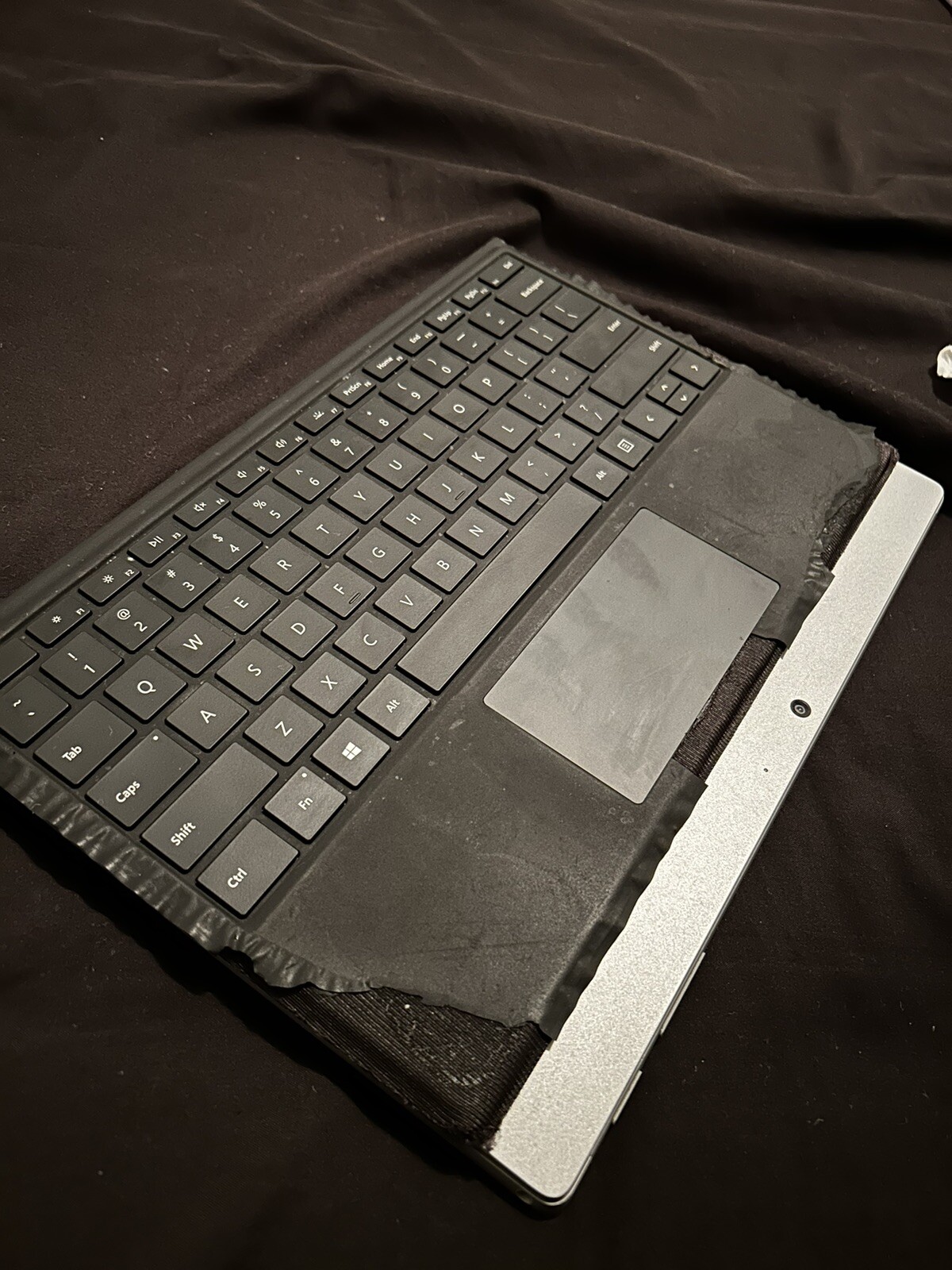 Microsoft Surface Pro 7+ 12.3″ (256GB SSD, Intel Core i5 11th Gen., 4.20 GHz,…