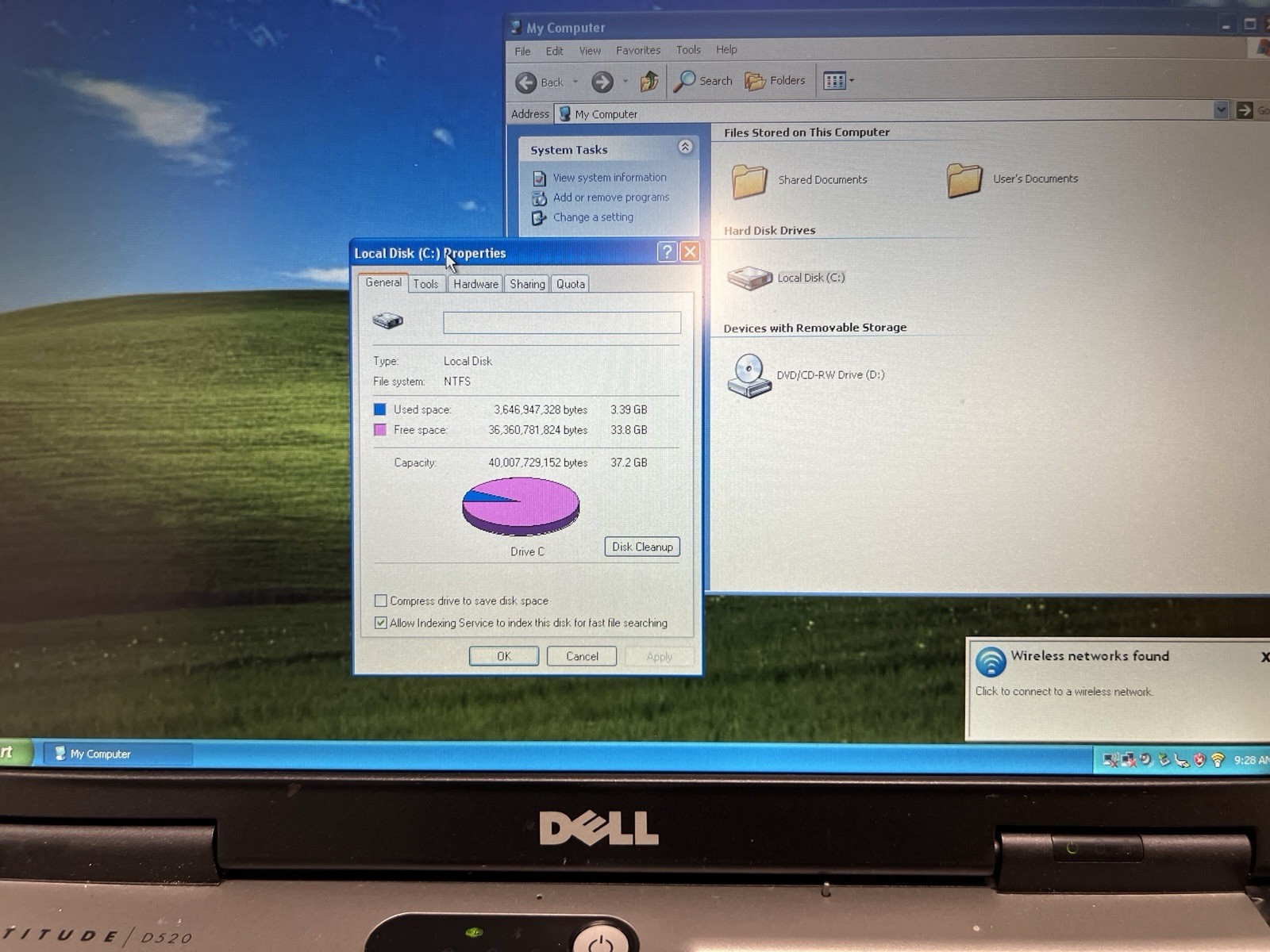 Dell D520 /1.66Ghz/1GB Ram/Windows XP Laptop/40GB HDD WIFI /DVD/CD rs232 Serial