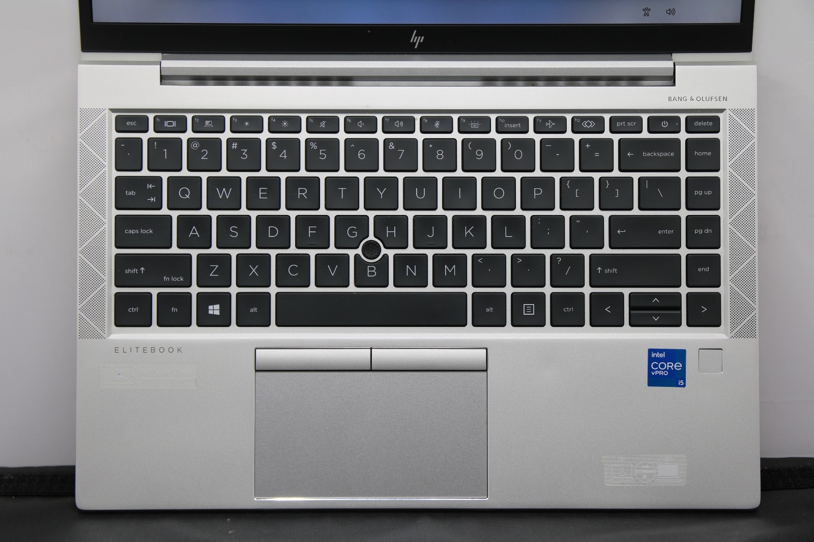 HP EliteBook 840 G8 – i5-1145G7 – 16GB, 512GB – Windows 11 Pro 14″, with Adapter