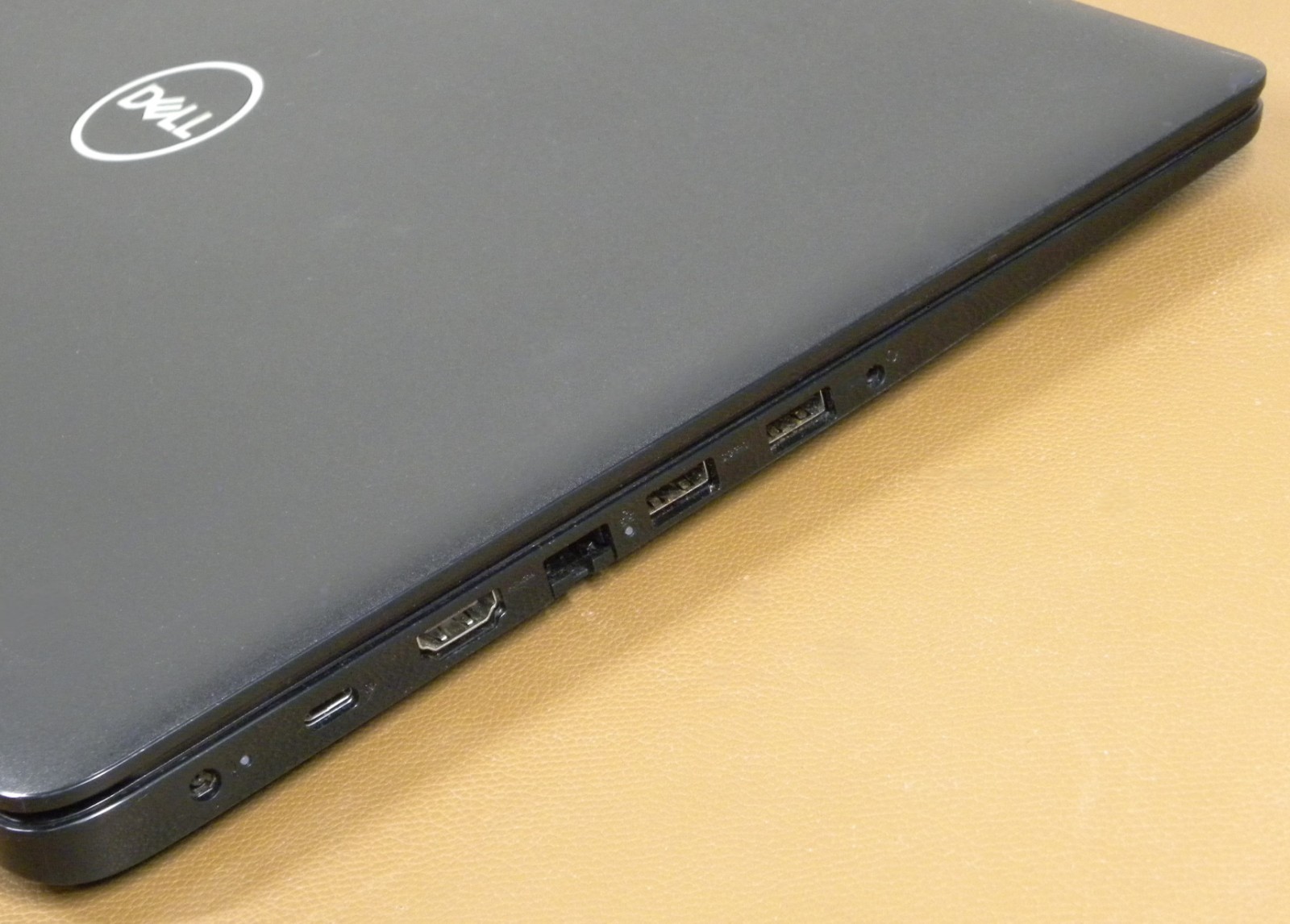 Dell Latitude 3500 15″ i5 8265u 1.6GHz 256GB NVMe SSD 16GB Windows 11 Pro