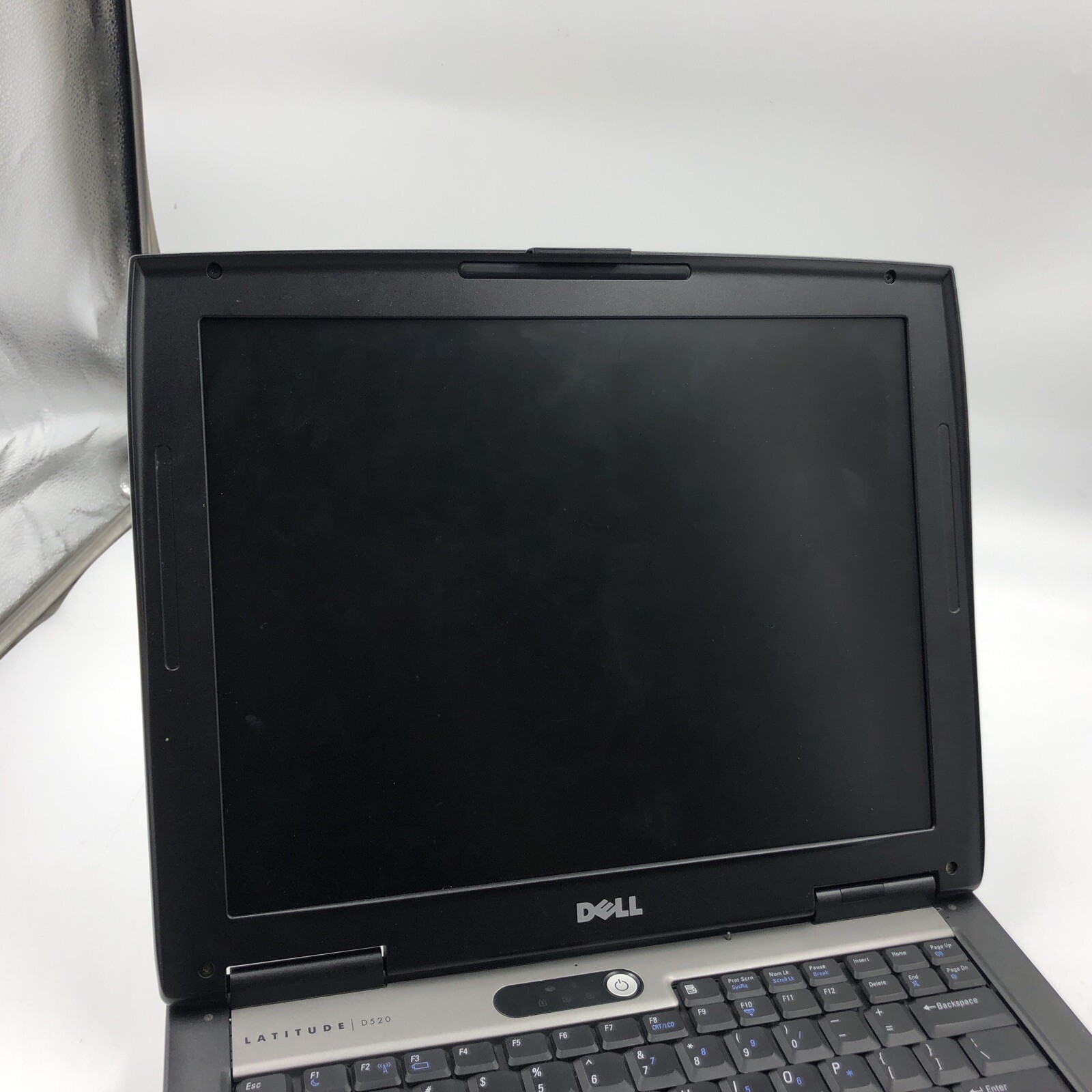 Dell Latitude D520 Intel Core 2 Duo 06F2 1.66GHZ 1GB NO HDD/OS Bad Battery PARTS