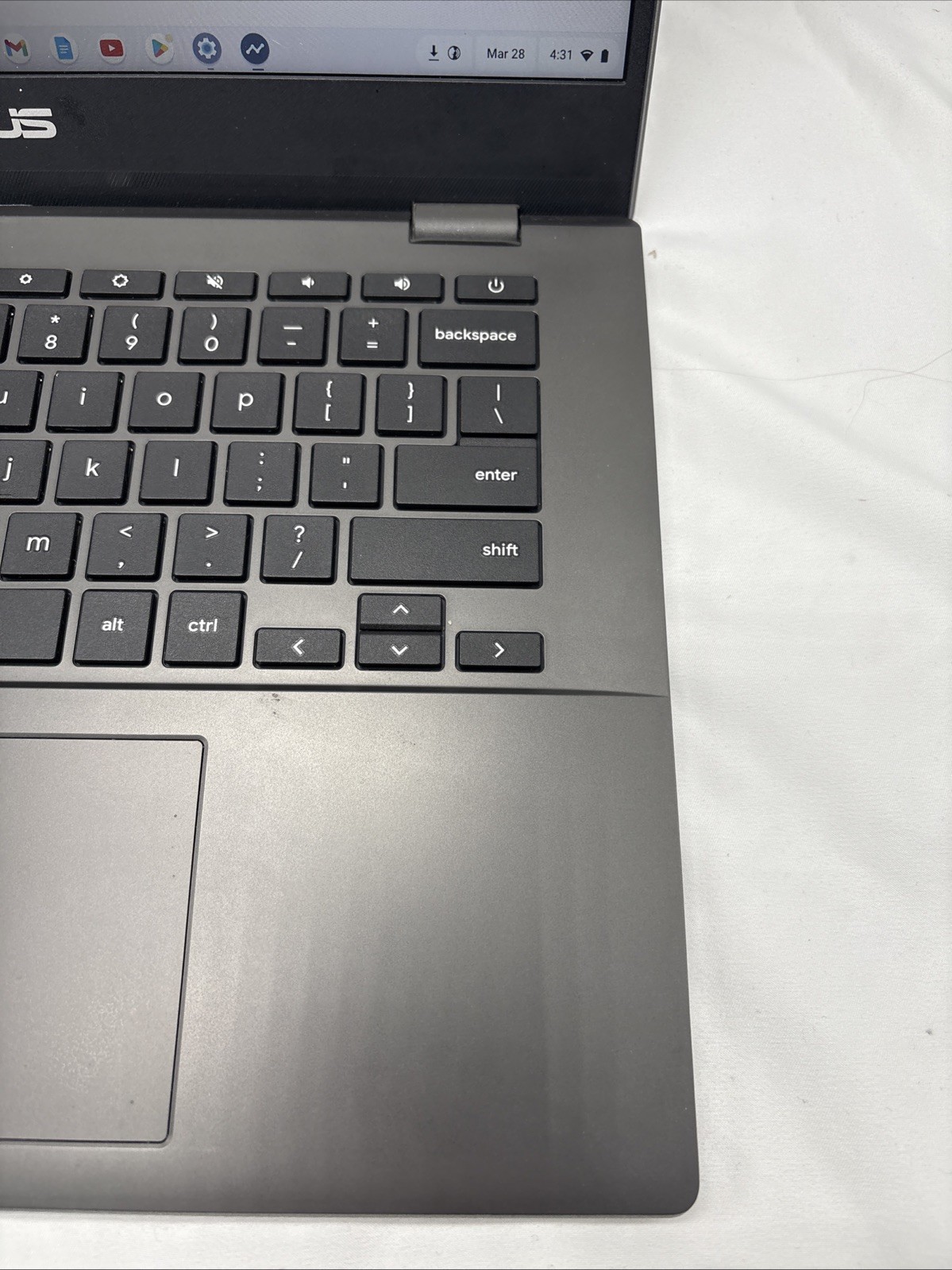 ASUS Chromebook CM14 14″ FHD Laptop MediaTek Kompanio 520 4GB RAM 64GB eMMC