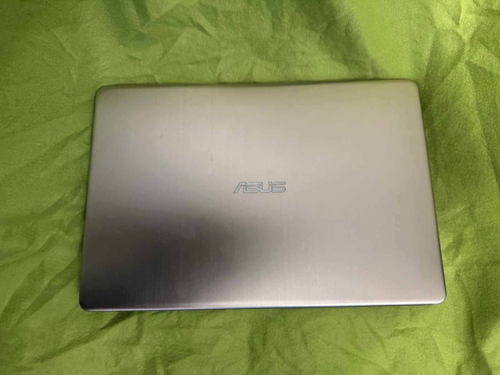 ASUS Vivobook 15 X510 15.6 Inch Intel i5-8250U 16gb Ram 1Tb Storage Win11