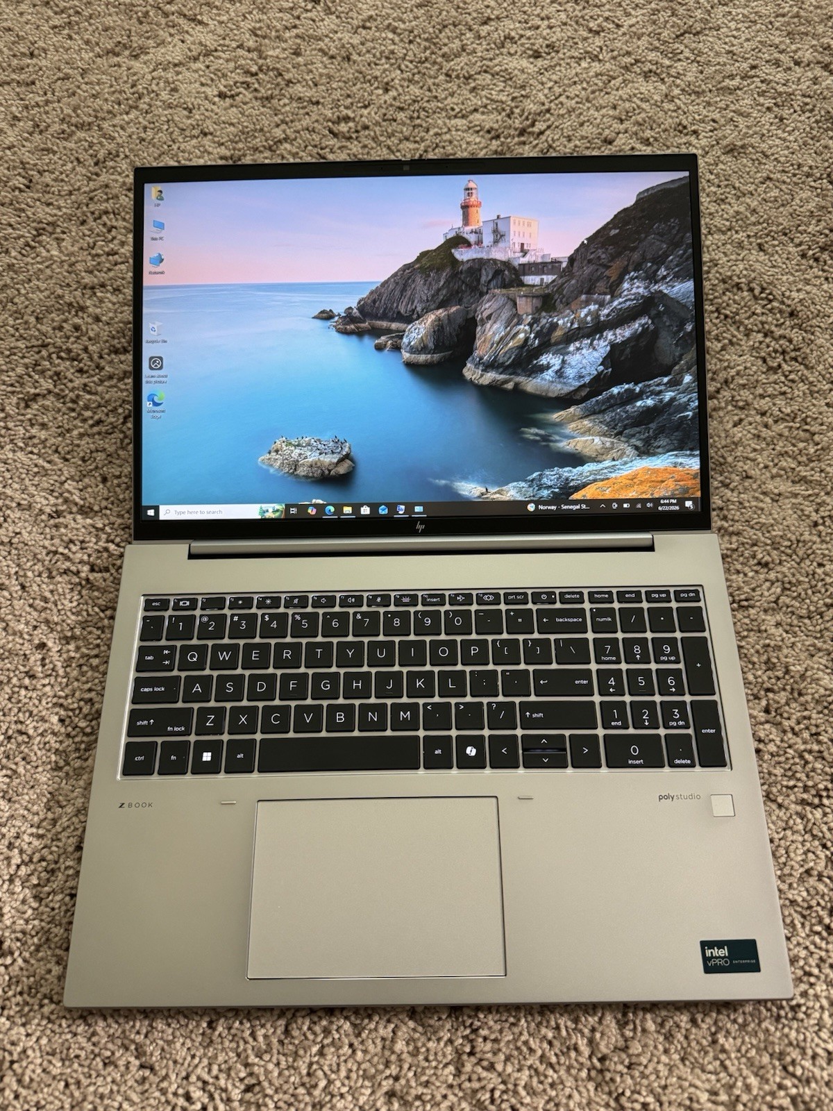 HP ZBook Firefly 16 G11 FHD+ 1.4 GHz Ultra 7 165H 16GB 256GB SSD Backlight/