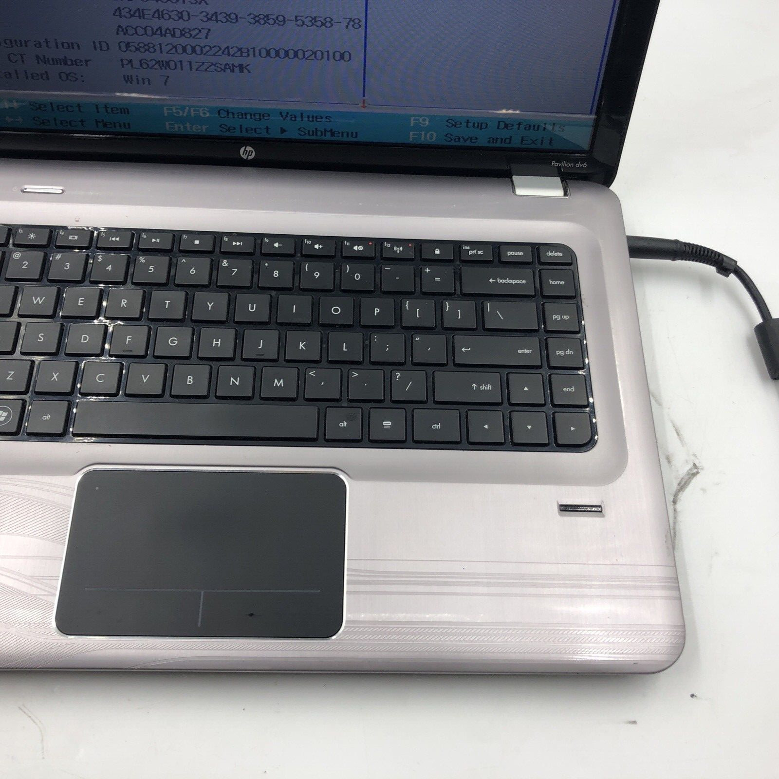 HP Pavilion DV6 Laptop i3-M350 2.27GHz 4GB RAM NO HDD/OS/Caddy Missing Screws
