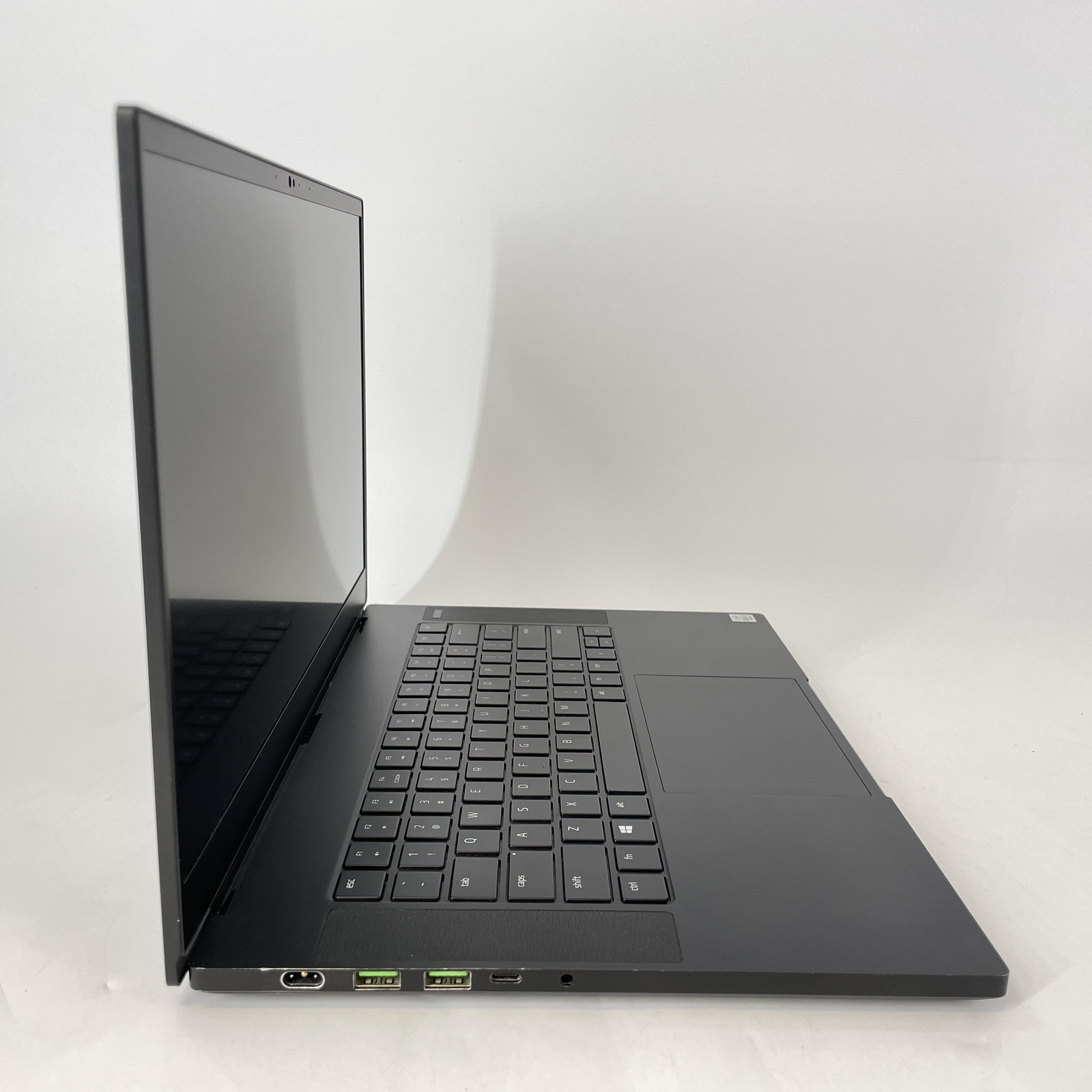 Razer Blade 15 Advanced 300Hz FHD i7-10875H 2.3GHz 16GB 1TB RTX 2080 Super Max-Q