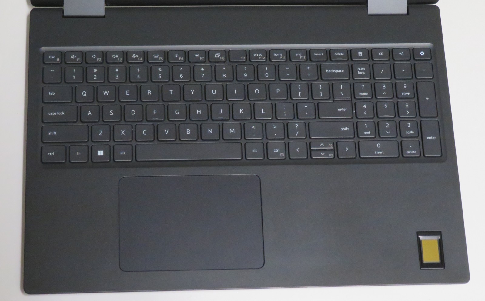 Dell Precision 7680 16″ i7-13850HX 128GB RAM 1.5TB SSD NVIDIA RTX4090