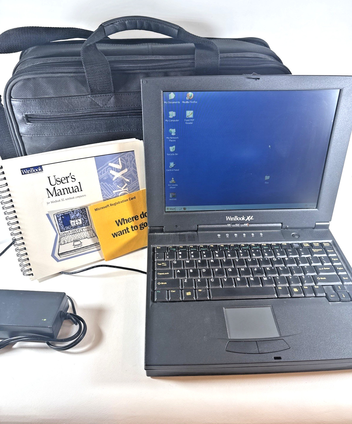 Vintage WinBook XL Laptop Pentium Windows XP Tested 18gb w/ AC Adapter & Manual