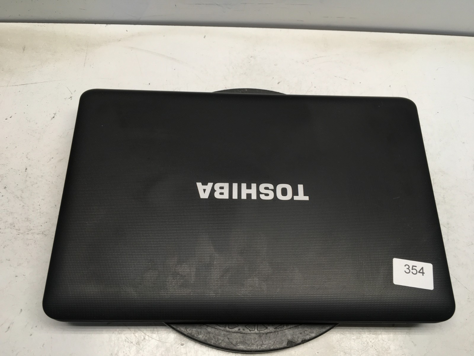 Toshiba Satellite C655-S5049 Intel Celeron 900 2.2GHz 2 GB NO HDD/Battery