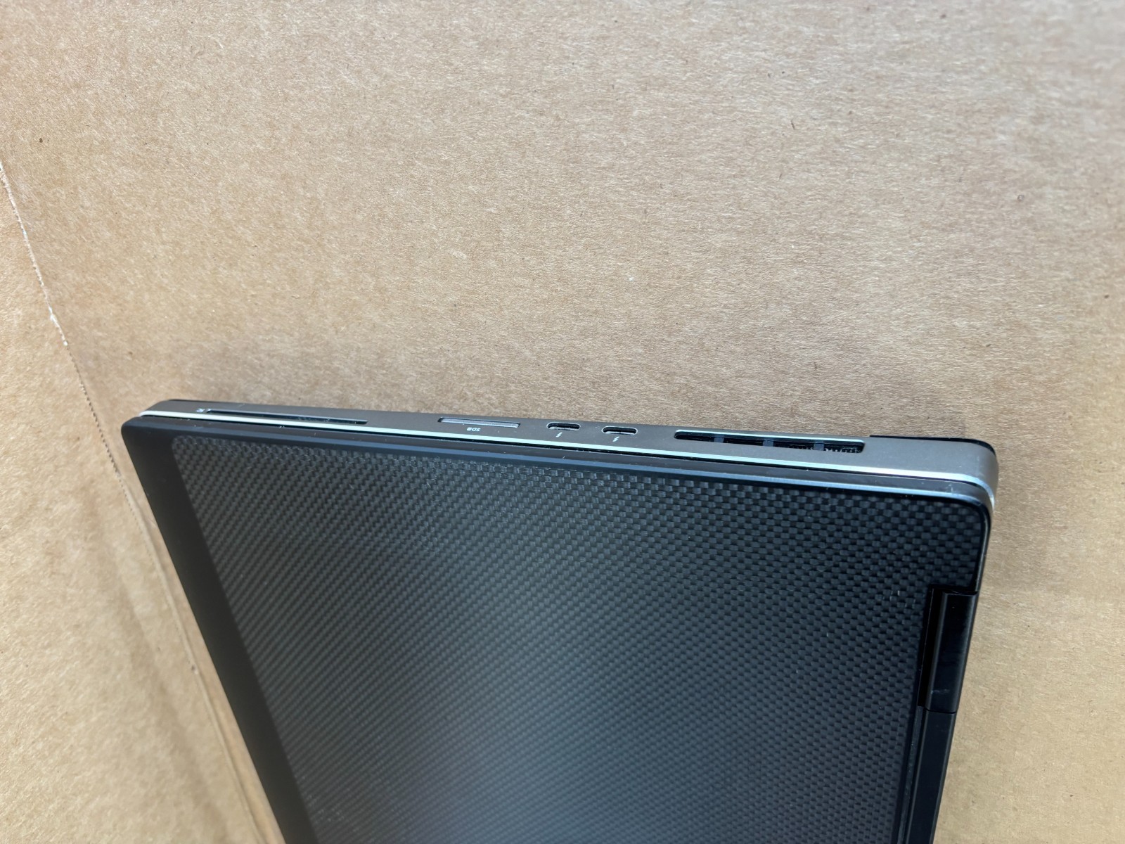 DELL PRESICION 7530 i5-8400M 2.5GHZ RAM 32GB SSD 256GB NVIDIA P3200 BAD BATERY