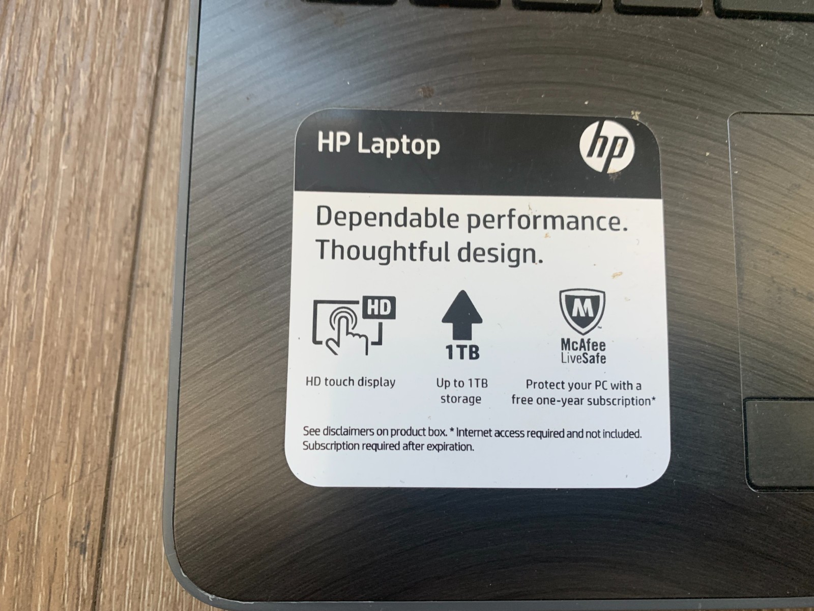 HP 15-bs033cl 15.6″ Touchscreen intel Core i3-7100U 2.40GHz 8GB RAM 1TB Win 10