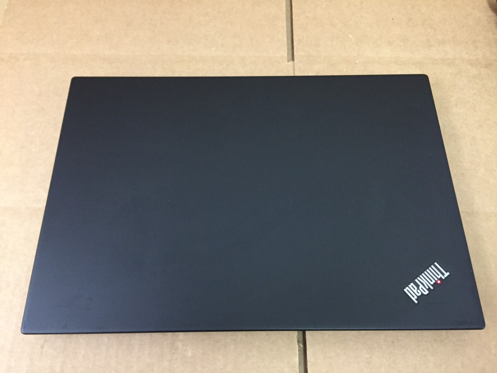 Lenovo ThinkPad T490s 14″ FHD Laptop i7-8665U 1.9GHz 8GB RAM (No SSD/Battery)