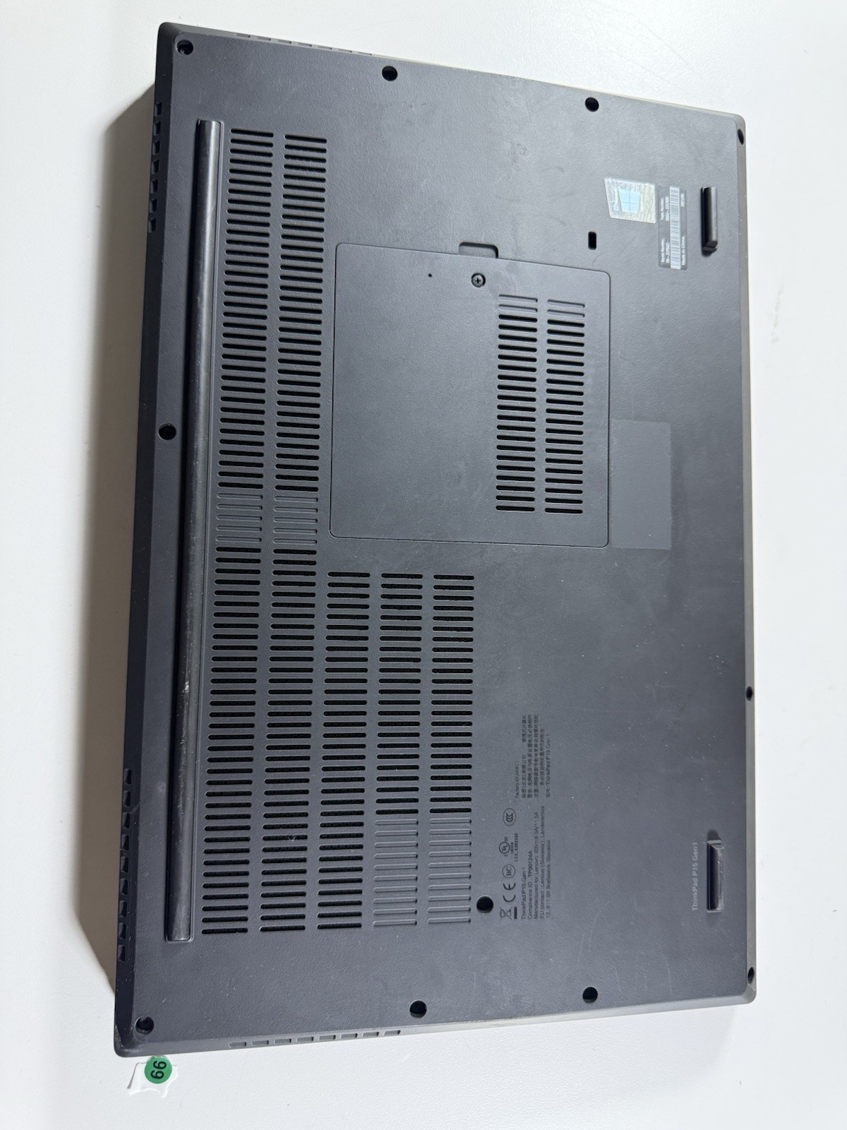 LENOVO THINKPAD P15 GEN 1 | CORE I7-10850H 512GB 16GB RAM WIN 11 NVIDIA T1000