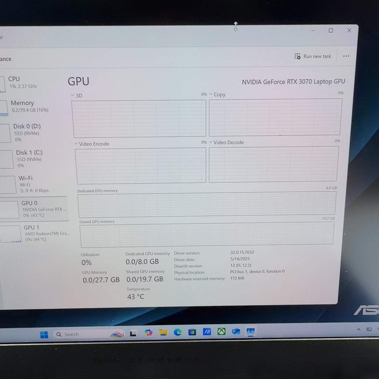 Asus ROG Zephyrus G15 15.6″ Ryzen 9 5900HS 3.3GHz 40GB RAM 1TB SSD 1TB SSD 3070