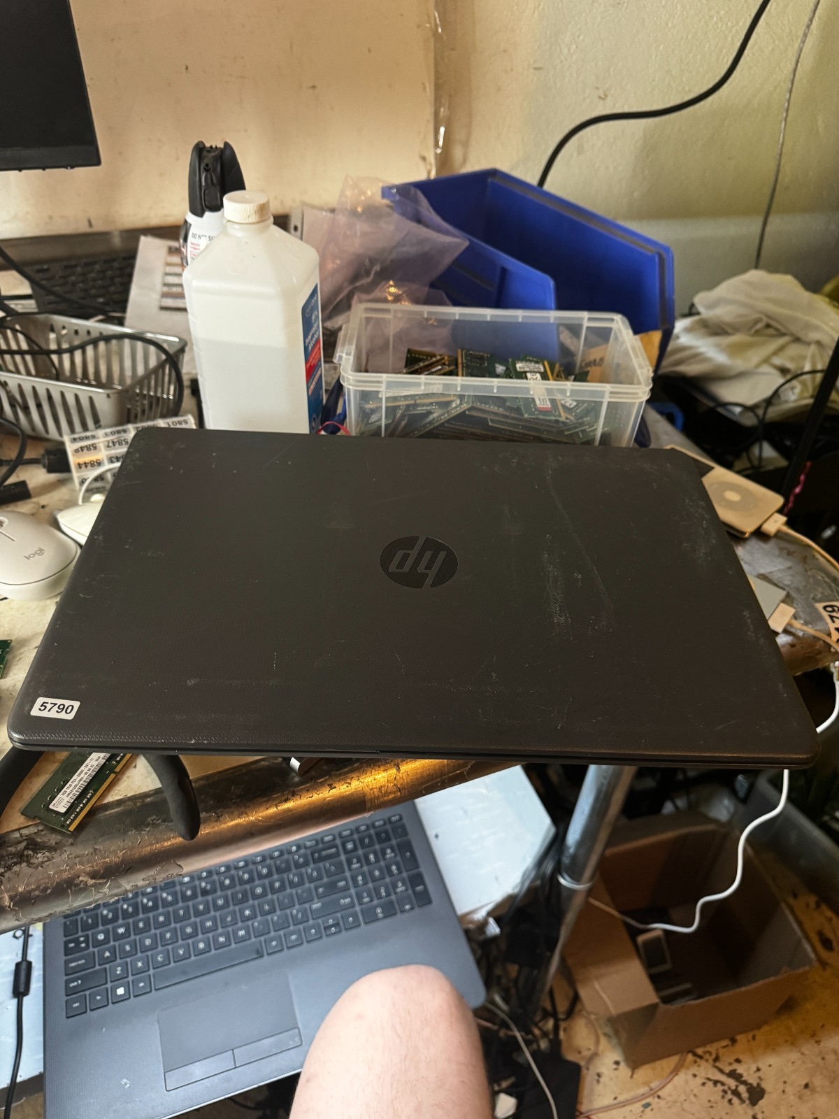 HP 255 G6 AMD E2-9000e Radeon R2 1TB HDD 8GB RAM Laptop Win11 Pro #5790
