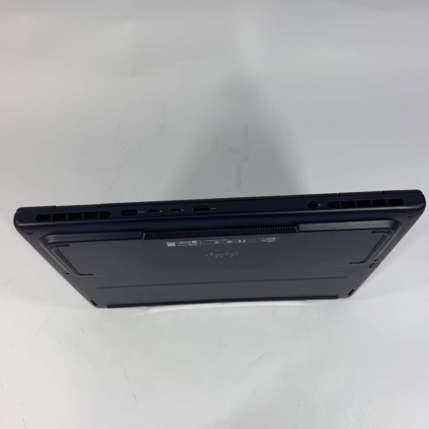 Alienware 16 Aurora P139F 15.6″ Core 7 240H 16GB RAM 1TB SSD GeForce RTX 5050