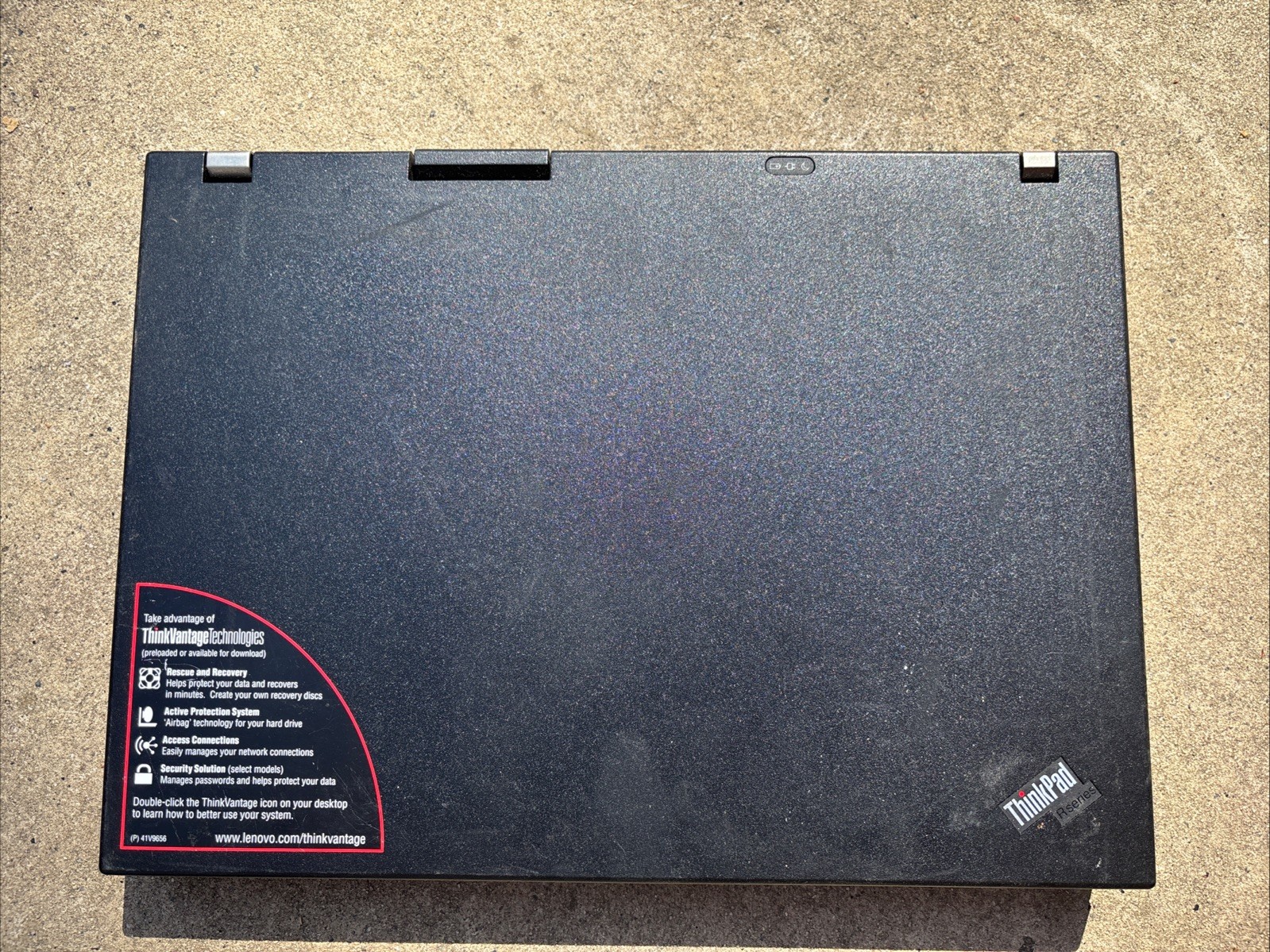 Lenovo ThinkPad R61e 15″ Laptop Intel Celeron UNTESTED FOR PARTS