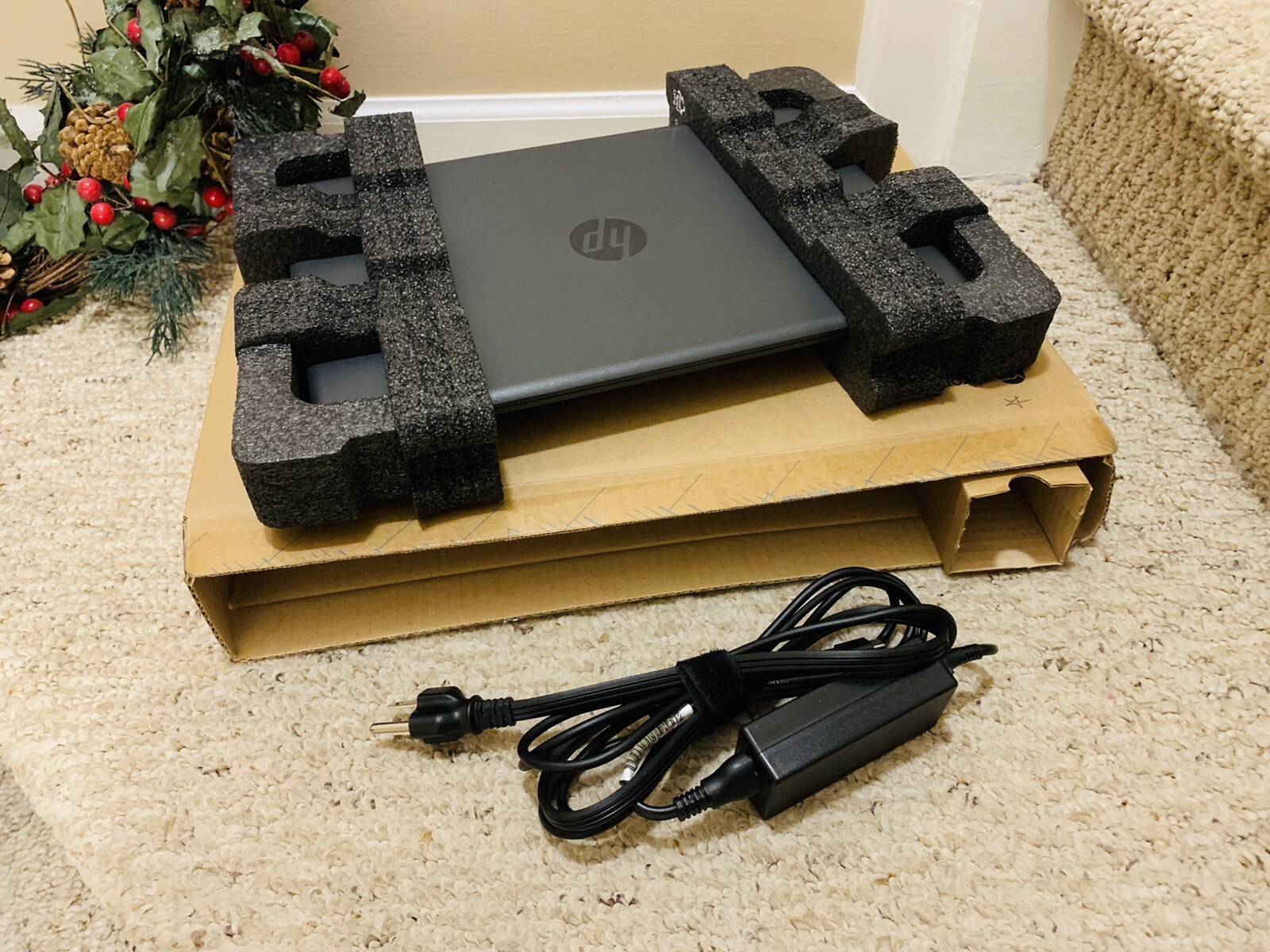 HP Chromebook 14” inch HD LED 14-db0023dx 32GB, AMD A4 Dual-Core, 2.40GHz, 4GB