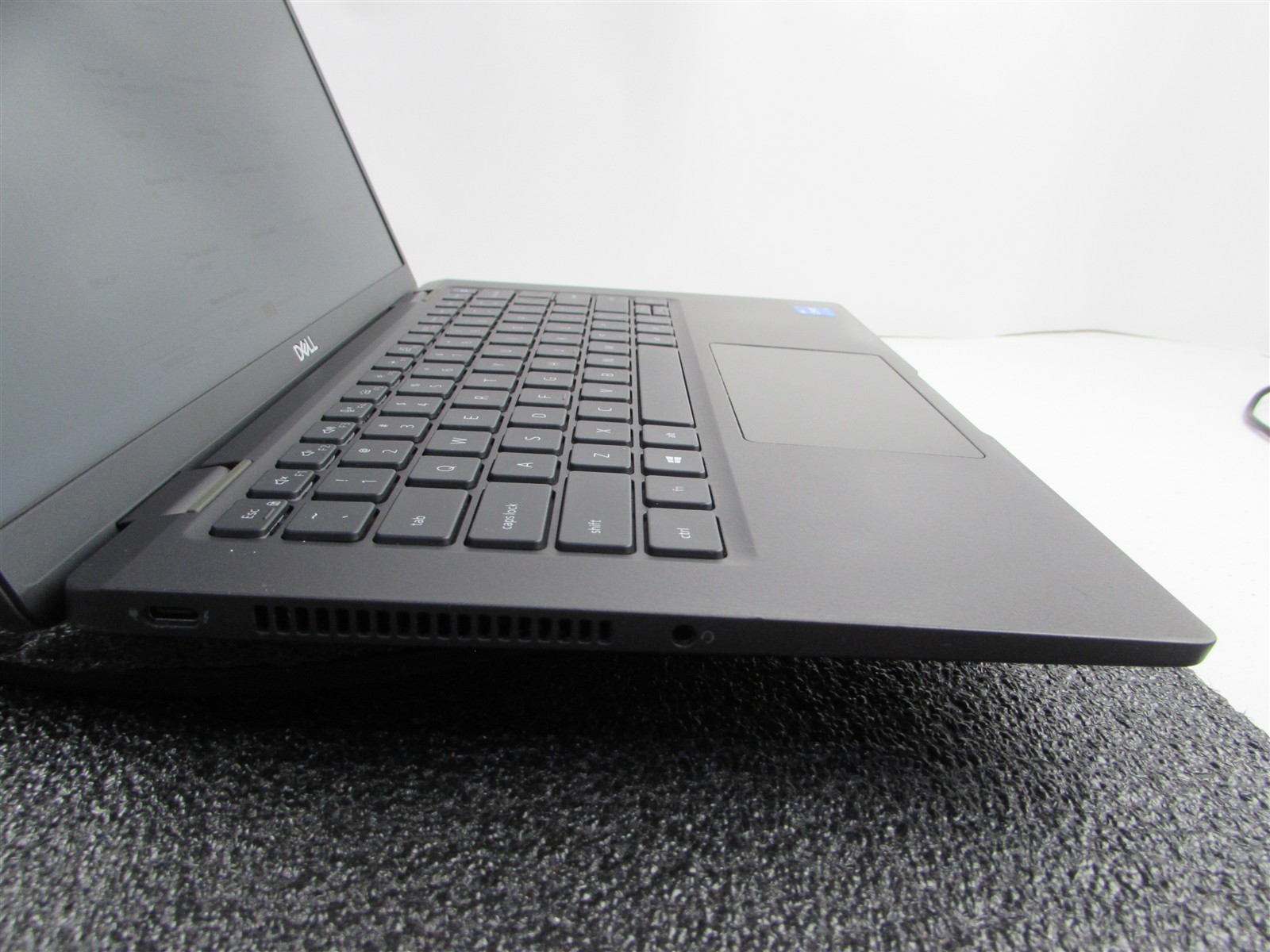 DELL LATITUDE 7420 (ULTRABOOK) FHD CORE I5-1145G7 256GB SSD 16GB RAM NO O.S