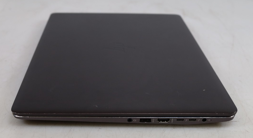 HP ZBook Studio G4 15.3″ Intel i7-7700HQ 8GB DDR4 256GB SSD No COA OS