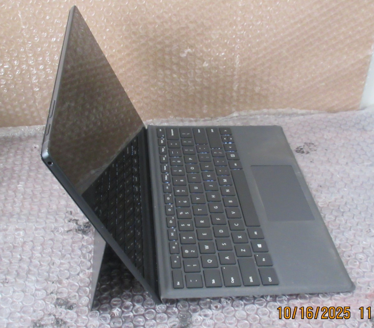 Microsoft Surface Pro 7 1960 i7-1165G7 2.8GHz 16GB RAM 512GB HDD WIN 11 PRO