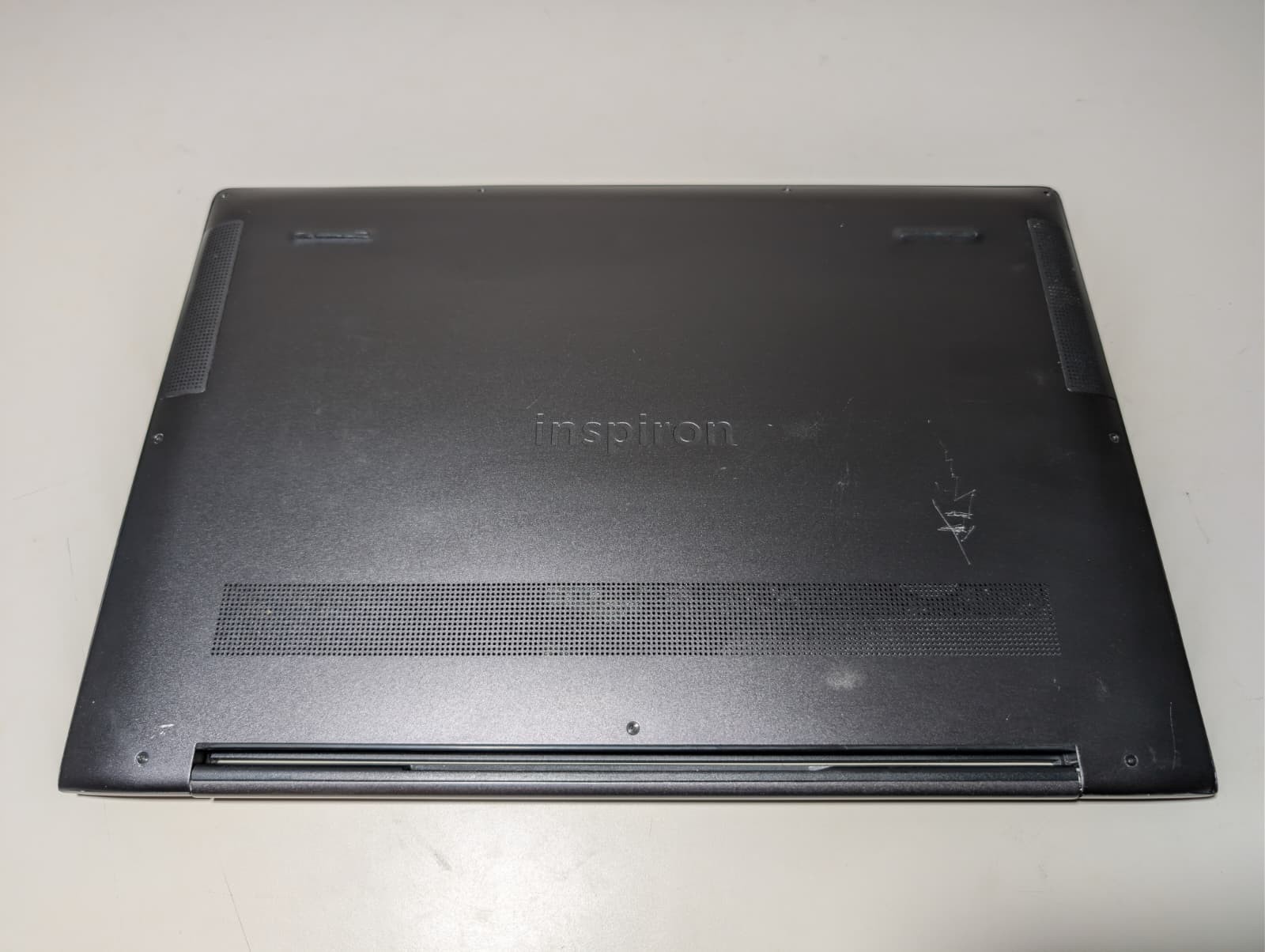 Dell Inspiron 15 7590 2n1 4K | i7 8th 16GB RAM 256GB SSD | NVIDIA MX250 Backlit