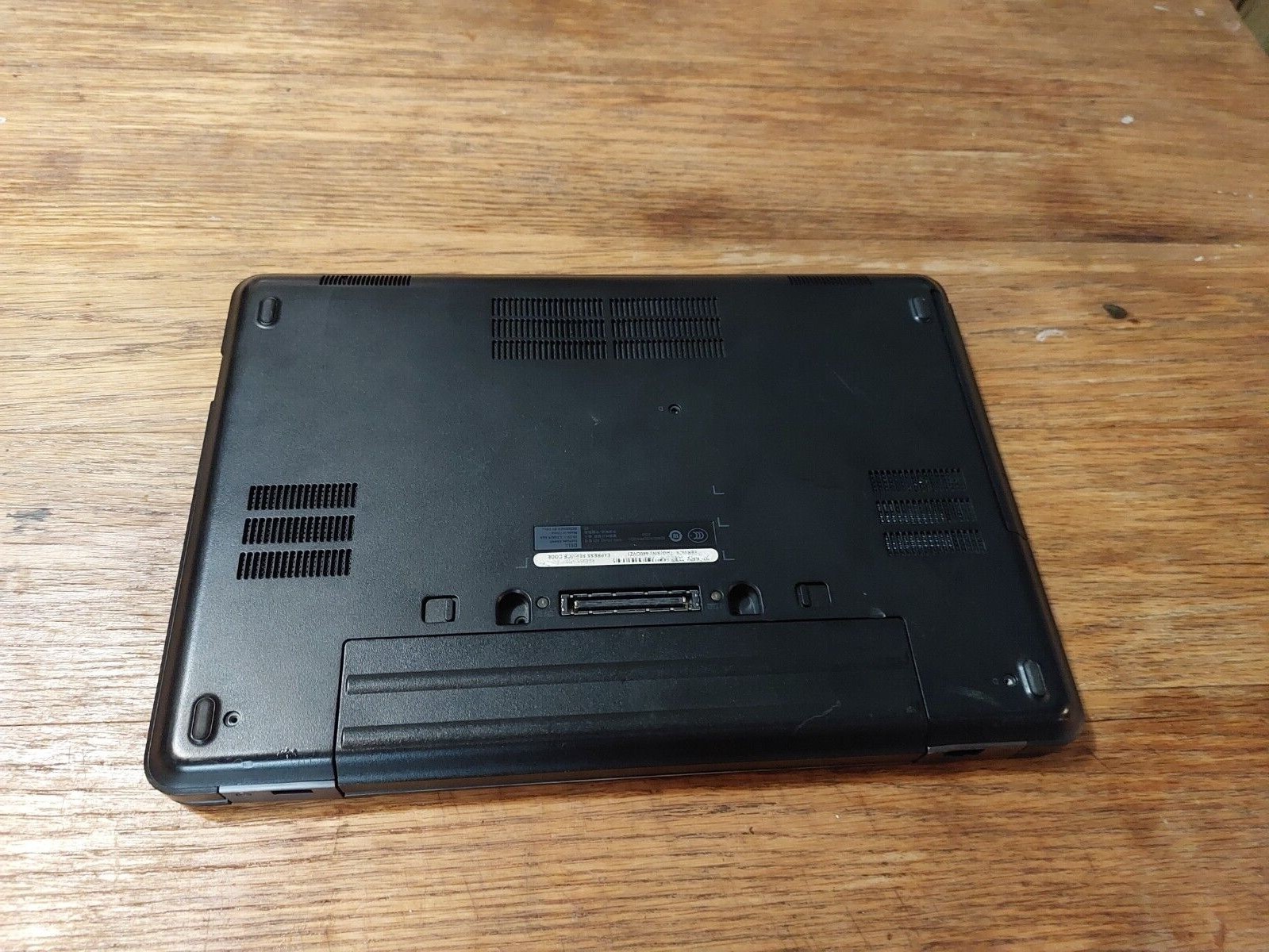 Dell Latitude E5440 14in (256 SSD, Intel Core i5 4th Gen., 1.9GHz, 8GB) Laptop 