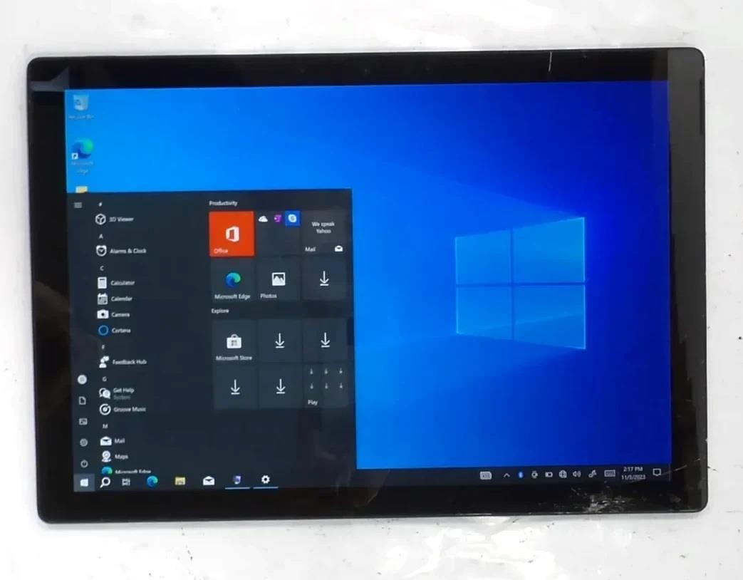 Microsoft Surface Pro 7 1866 Core i5-1035G4 1.1GHz 8GB 256GB – cracked digitizer