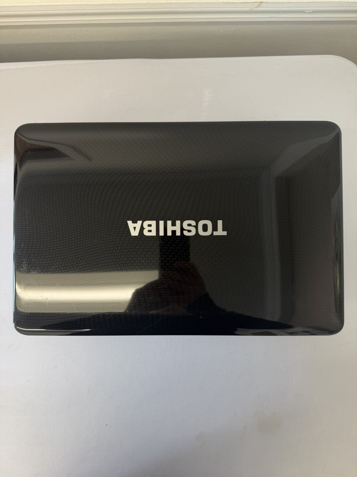 Toshiba Satellite L655-55117 Laptop -Unknown if Screen is Good-Intel i3-Read Des