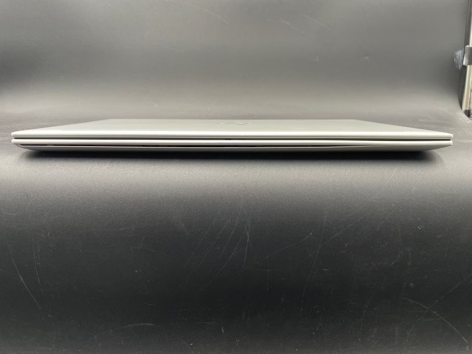 HP EliteBook 860 G9 Used 16″ (i5-1245U-16GB-256GB NVMe)