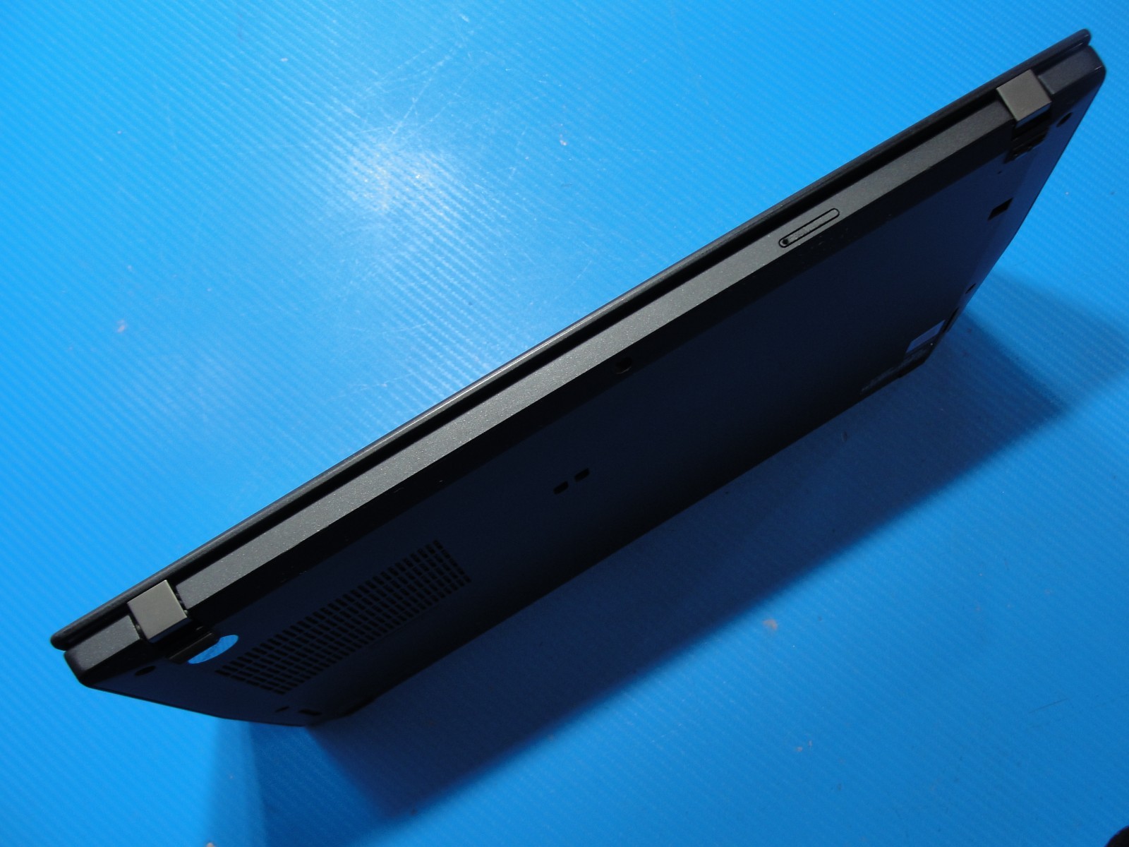 Lenovo ThinkPad T14s 14” FHD Intel Core i7-10510U 1.8GHz 16GB 512GB SSD