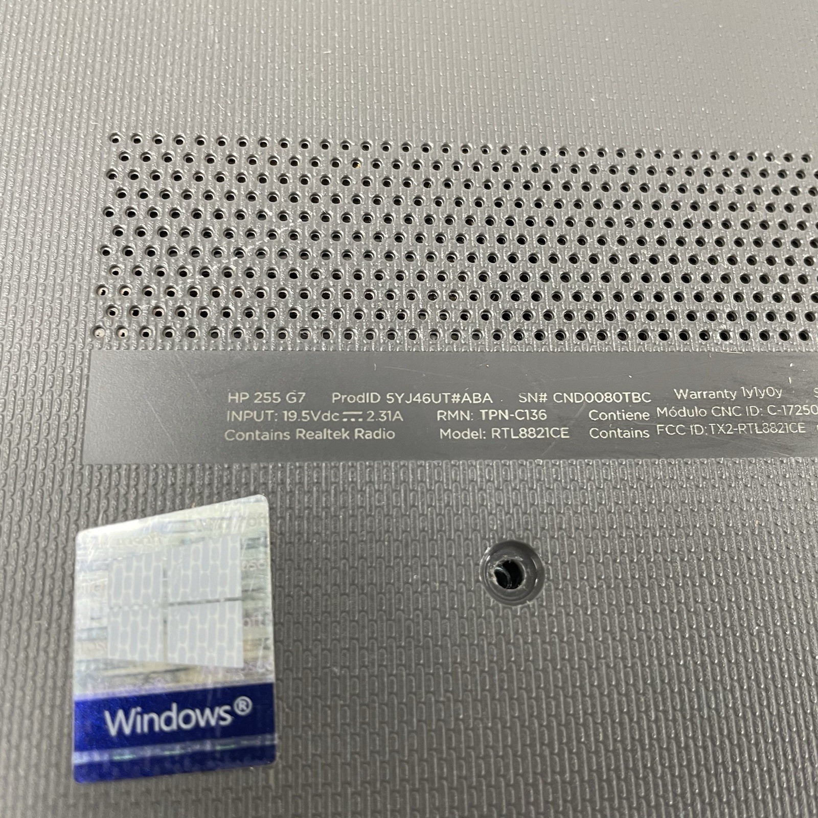 HP 255 G7 15.6″ Ryzen 3 2200U 2.50 GHz 8 GB RAM No SSD/OS/AC – READ