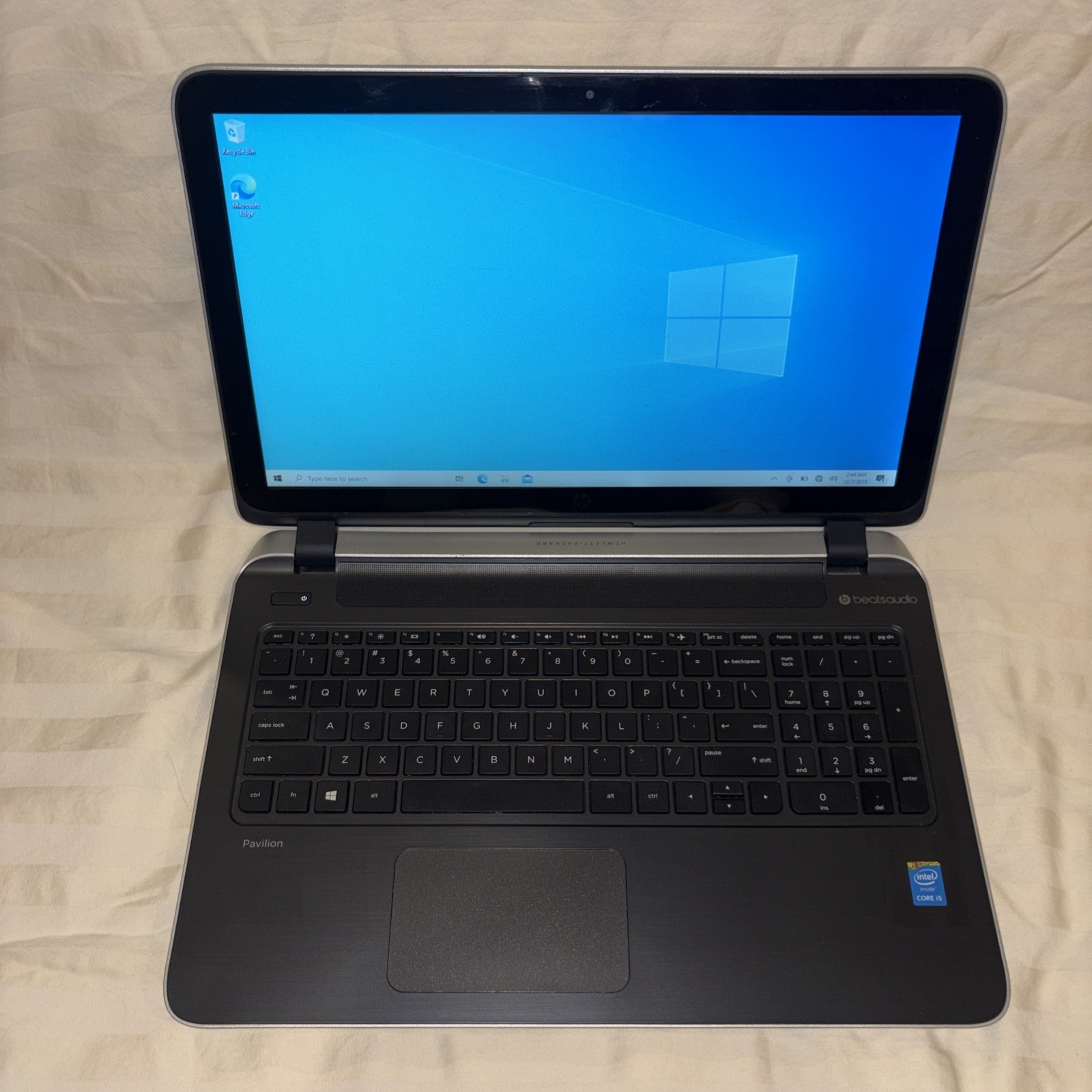 HP Pavilion 15t-p1 15.6″ Notebook 0 i5-4210U 1.70 GHz, 12 GB, 1 TB, Win 10 Home