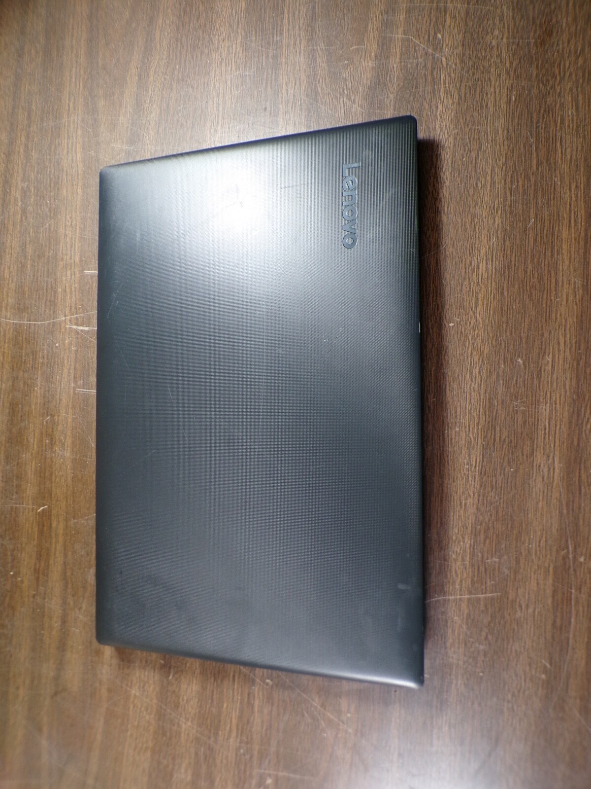 LENOVO IDEAPAD 130-i5AST AMD A9 8GB RAM **NO HD/ NO CADDIE/ NO OS/ NO CHARGER **