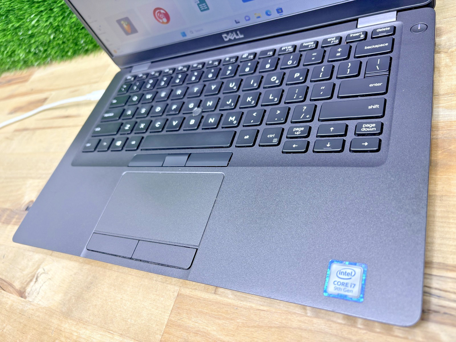 Dell Latitude 5401 14″ Intel i7-9th Gen 2.60GHz 16GB RAM 256GB SSD Win 11 Pro*
