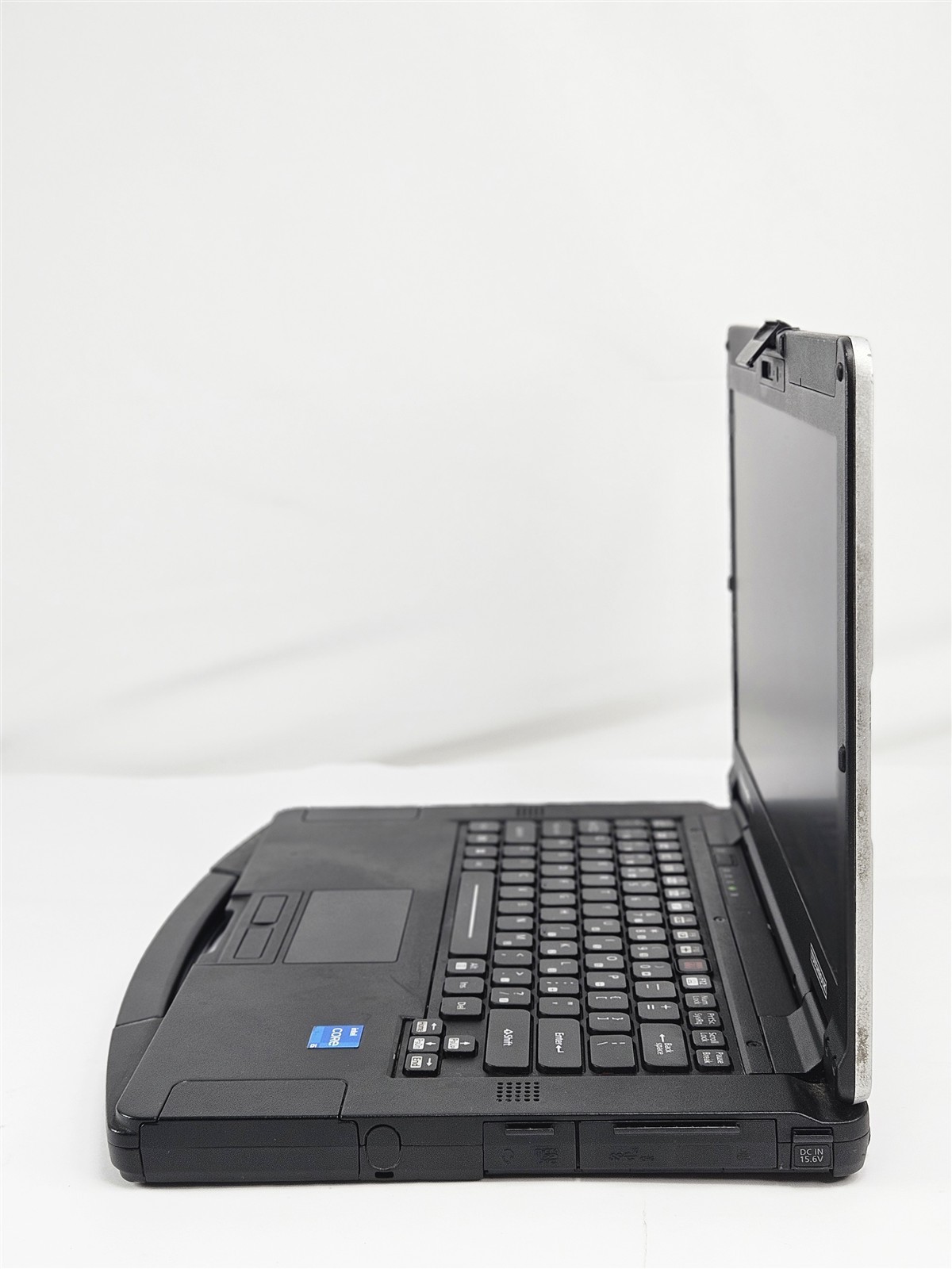 Panasonic 14″ FZ-55 MK2 16GB RAM 512GB SSD i5-1145G7 2.6GHz 14″ Win11 Home