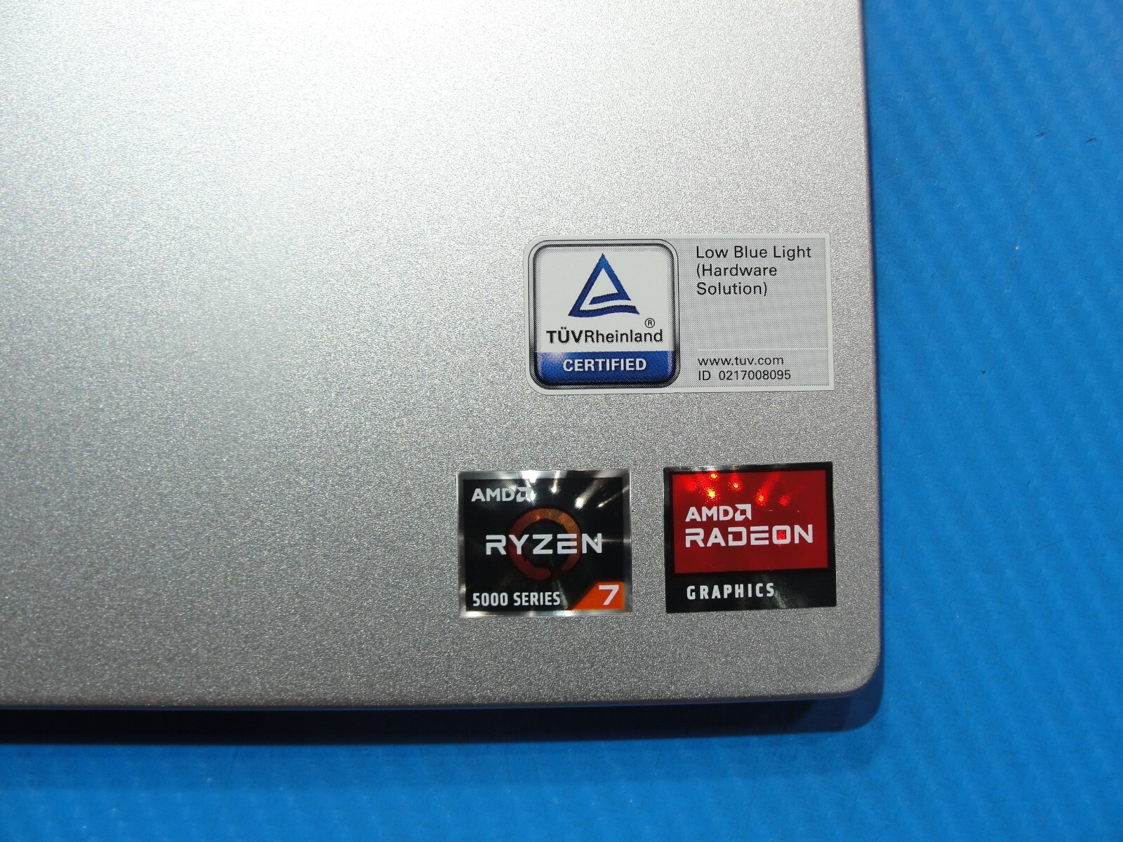 Dell Inspiron 5625 16”FHD AMD Ryzen 7 5825U 2GHz 16GB 1TB SSD +Charger include