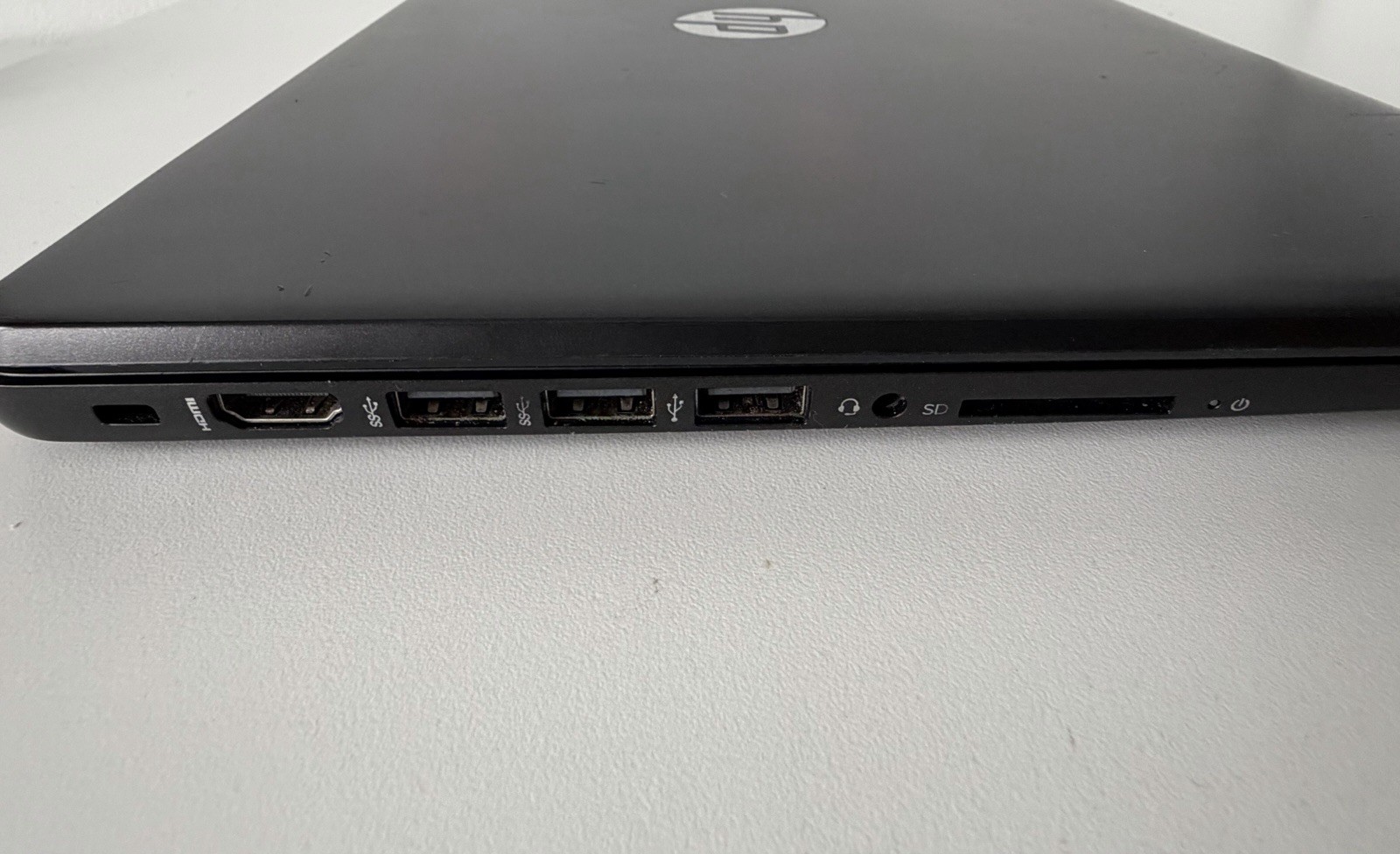 HP Stream 14-ds0010ds 14” Laptop AMD A6 4GB 64GB eMMC Windows 10 Tested