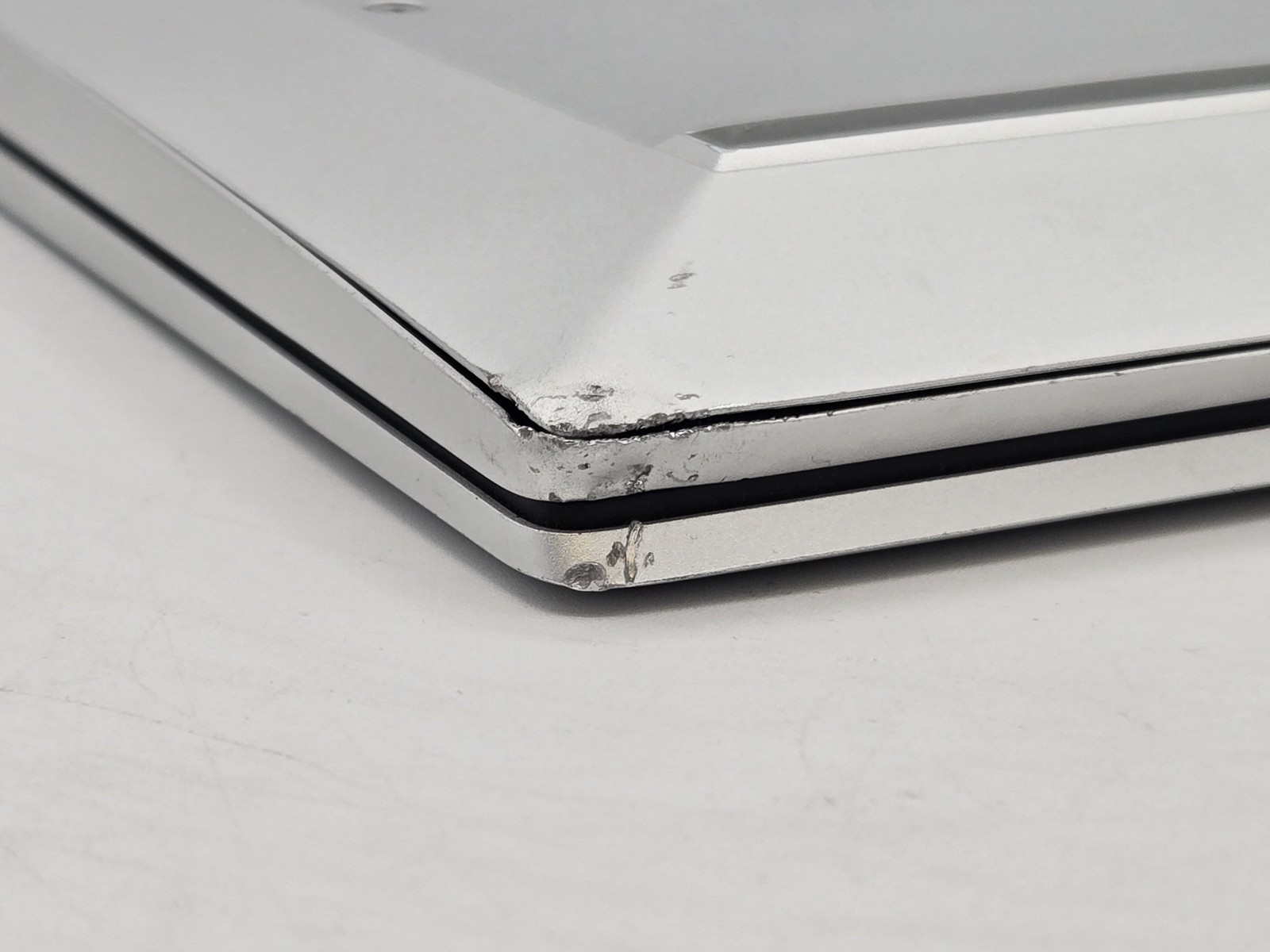 HP EliteBook 835 G8 13″ FHD Touch RYZEN 7 PRO 5850U 512GB 16GB W11P Backlit