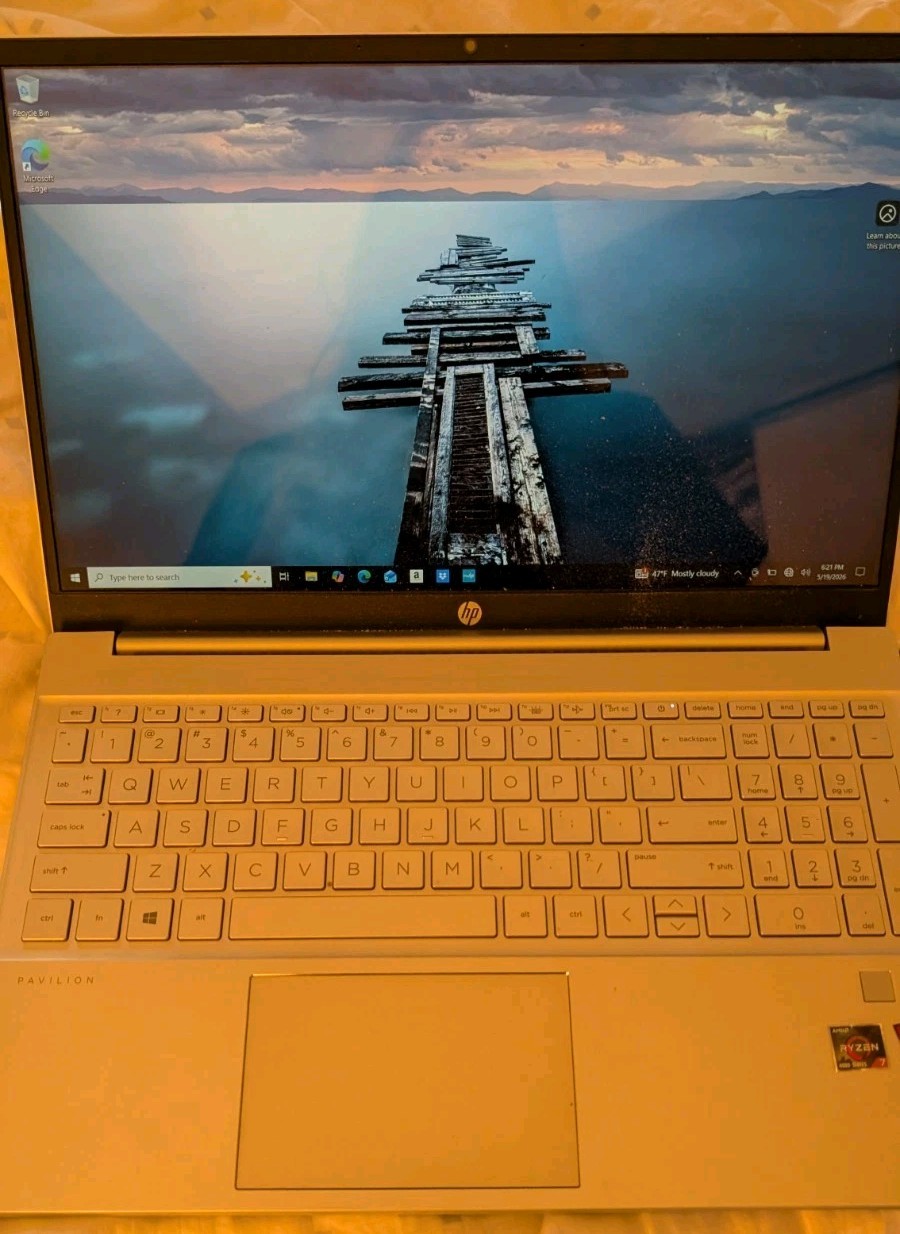 HP Pavilion 15z-eh100 Laptop, 15.6 FHD, Ryzen7 4700U, 16GB, 512GB SSD *PLS READ*