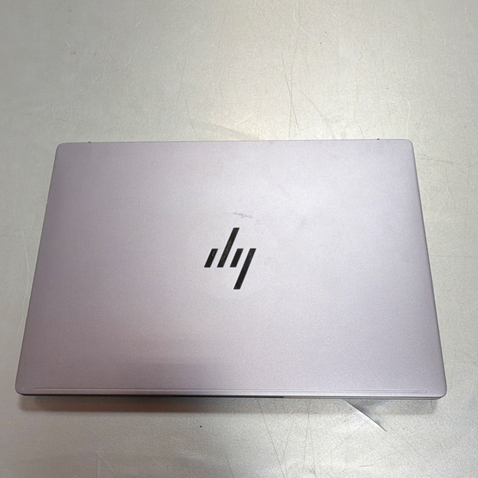 HP OmniBook X 14″ Laptop 14-fe0013dx Silver with Charger
