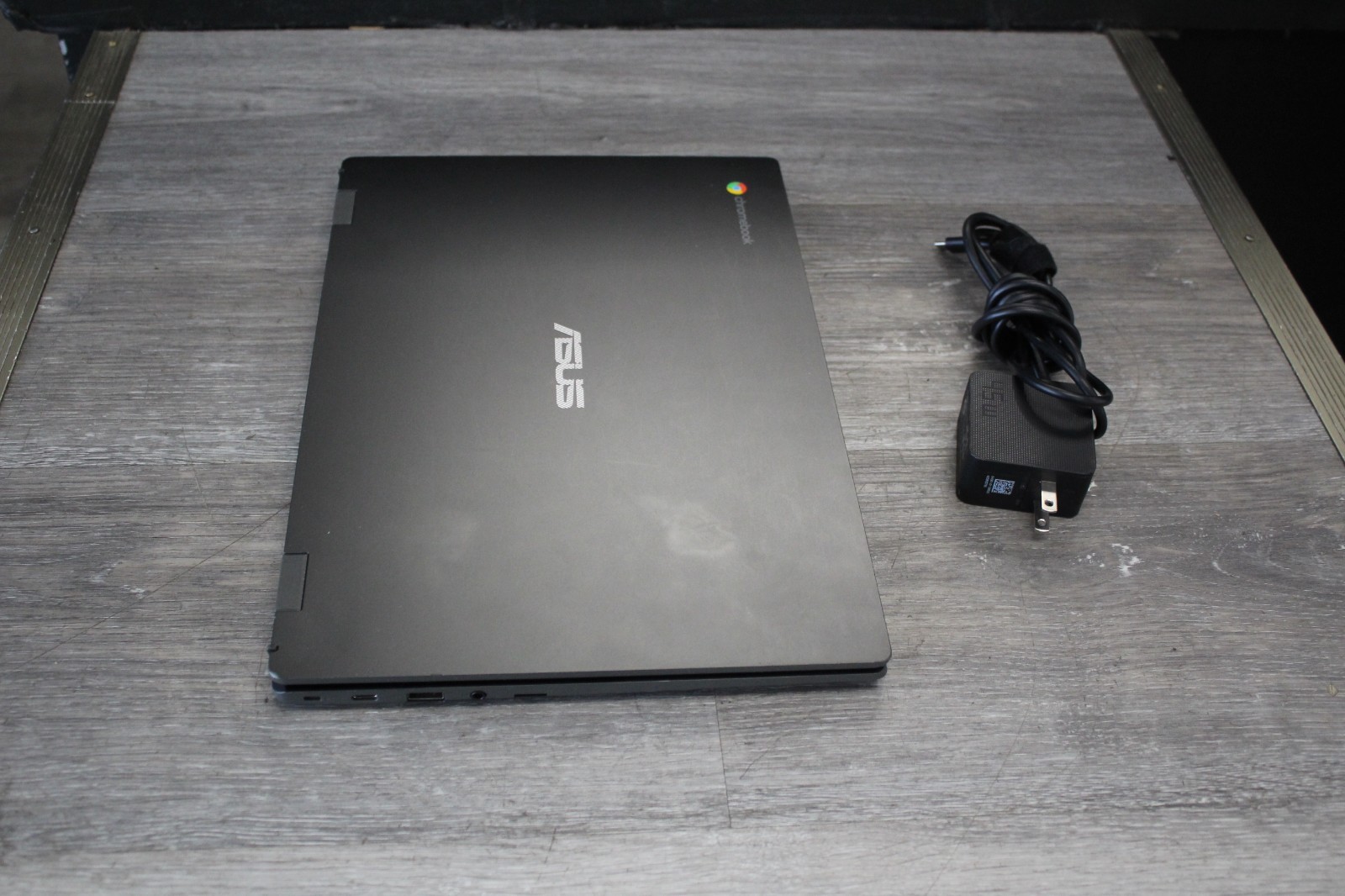 ASUS CM1402CM2A-M8186 14″ FHD MediaTek Kompanio 520 2GHz Chromebook Laptop