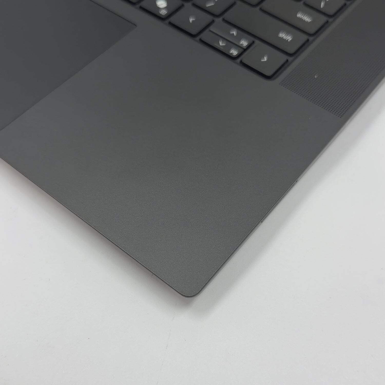 Dell Precision 5690 16″ Core Ultra 7 165H 3.8GHz 64GB RAM 1TB SSD RTX 4090