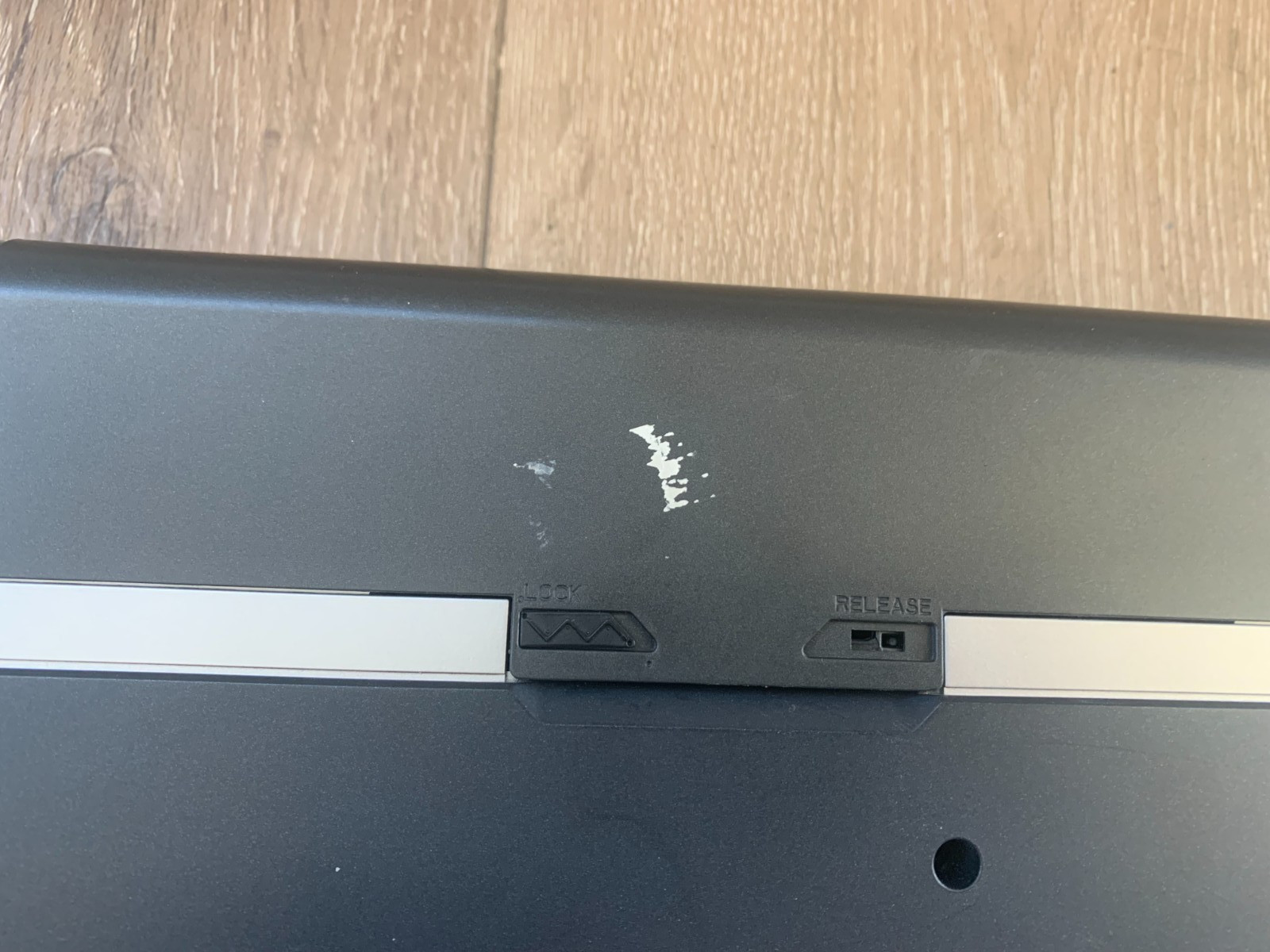 Sony PCG-3J1L VGN-FW550F 16.4″ Intel Core 2 Duo P8700 2.53GHz 4GB Ram 320GB HDD