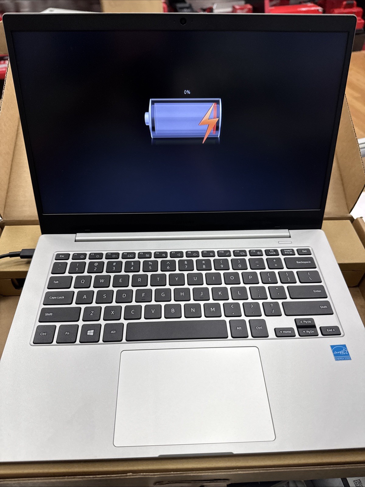 NEW Samsung Galaxy Book Go 14″ FHD, Qualcomm Snapdragon Gen 2 , 4GB RAM, 64GB