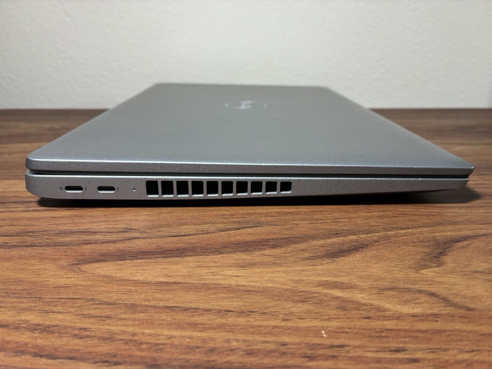 Dell Precision 3590 Ultra 5 8GB DDR5 256GB SSD Win 11 15.6” FHD WIN 11 Warranty!