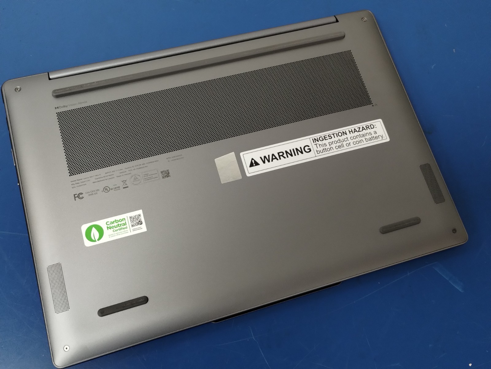 Lenovo Slim 7 14ILL10, Intel Core Ultra 7 258V, 2.20 GHz, 32 GB RAM, 1 TB NVMe